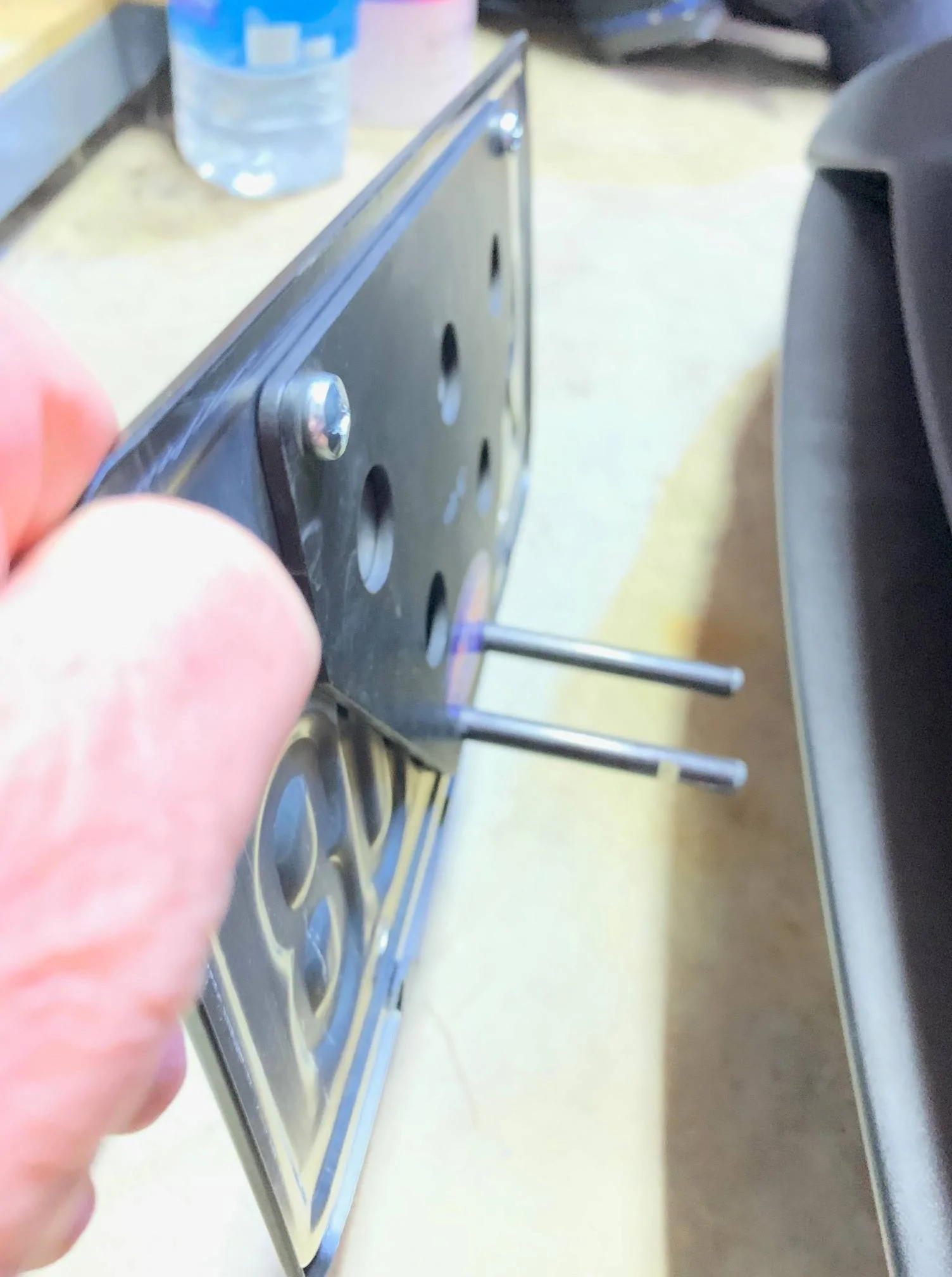 Porsche Taycan Front License Plate Holder-US l1