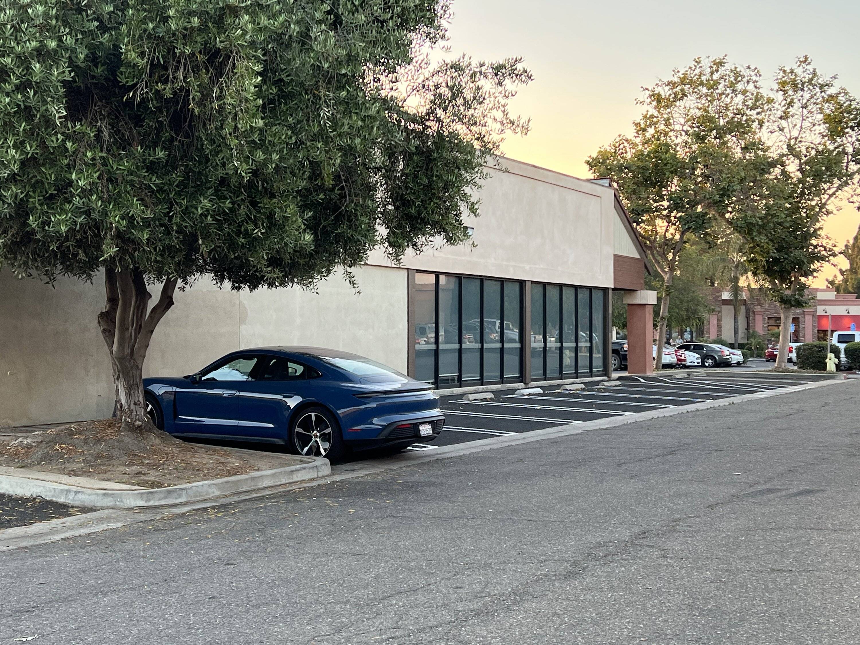 Porsche Taycan NEPTUNE BLUE Taycan Club IMG_5506