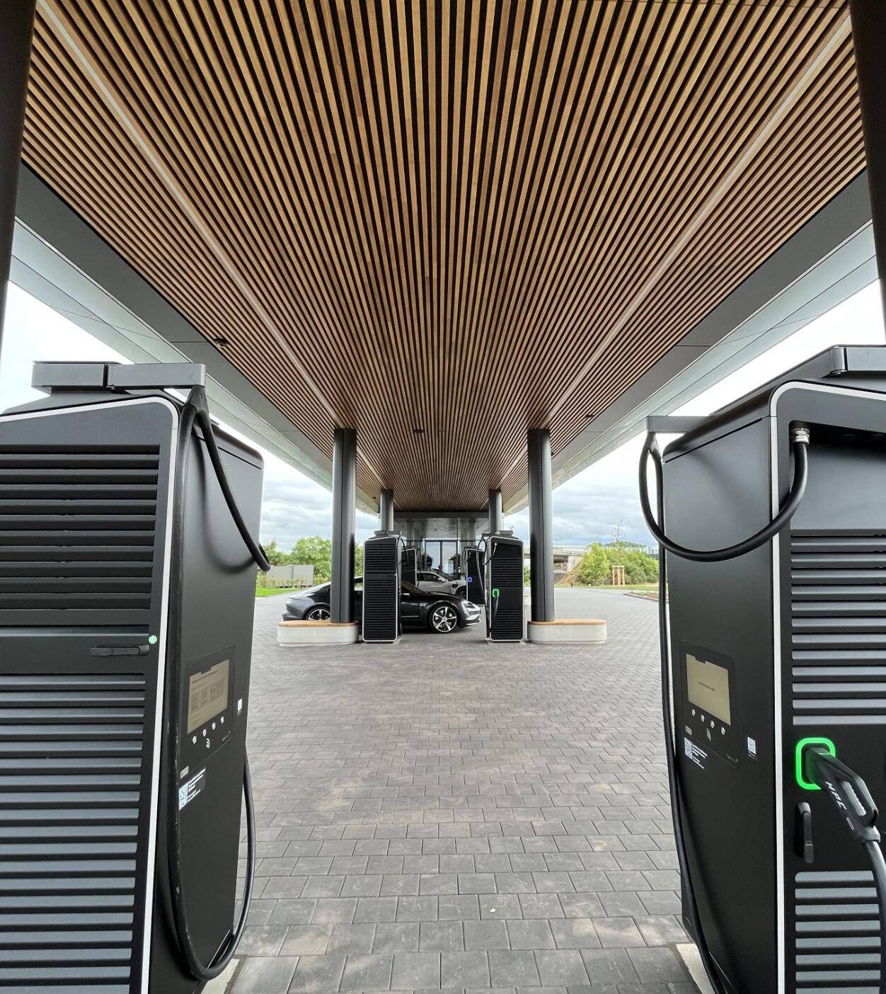 Porsche Taycan First Porsche Charging Lounge opens in Germany 1690609031588