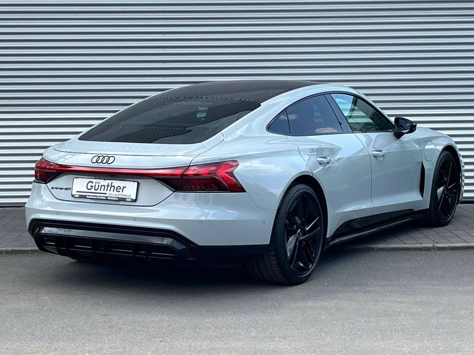 Porsche Taycan Audi Exclusive colors  for the E-Tron GT 5455319_4