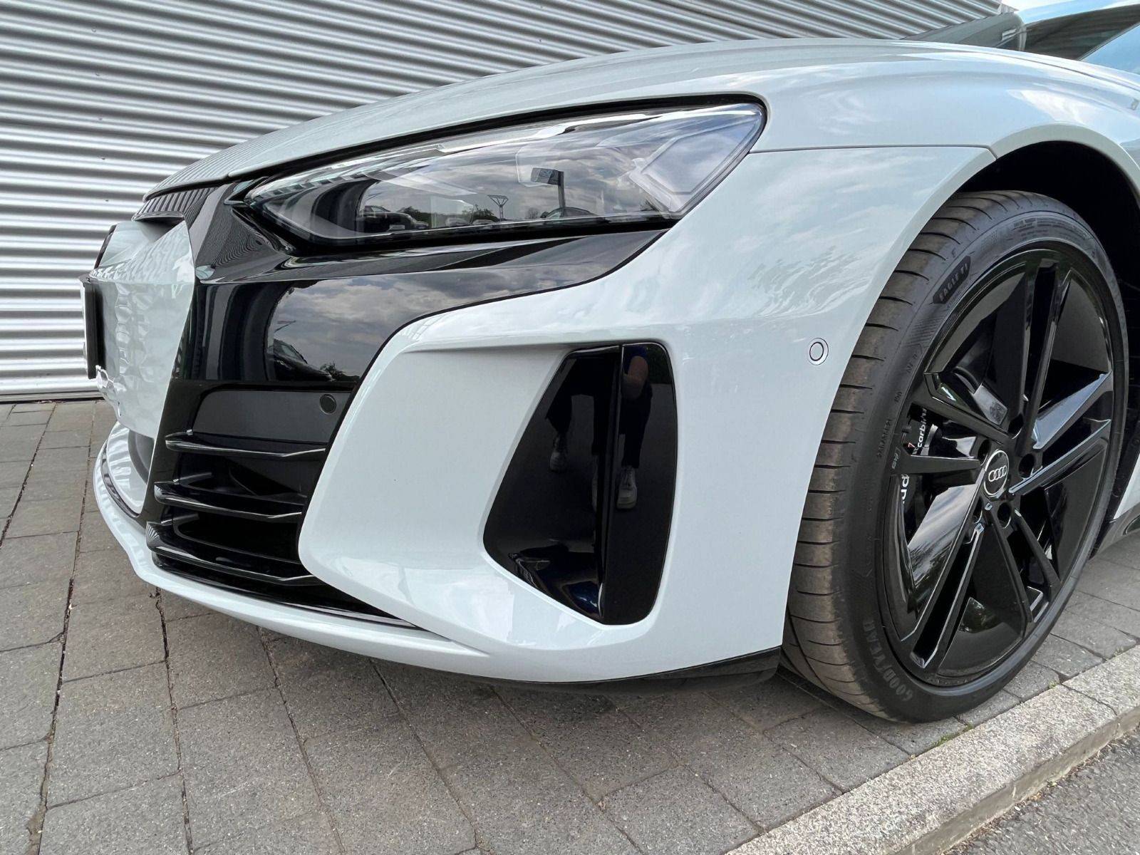 Porsche Taycan Audi Exclusive colors  for the E-Tron GT 5455319_7