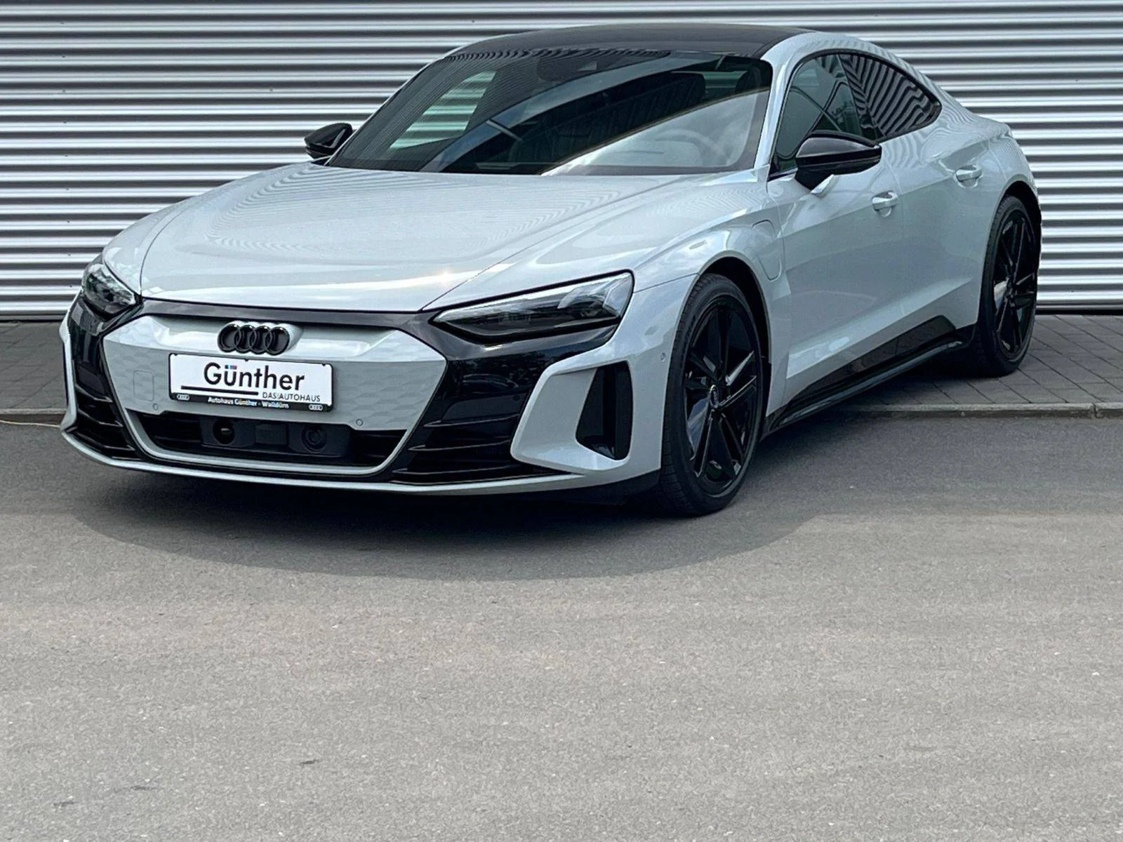 Porsche Taycan Audi Exclusive colors  for the E-Tron GT 5455319_1
