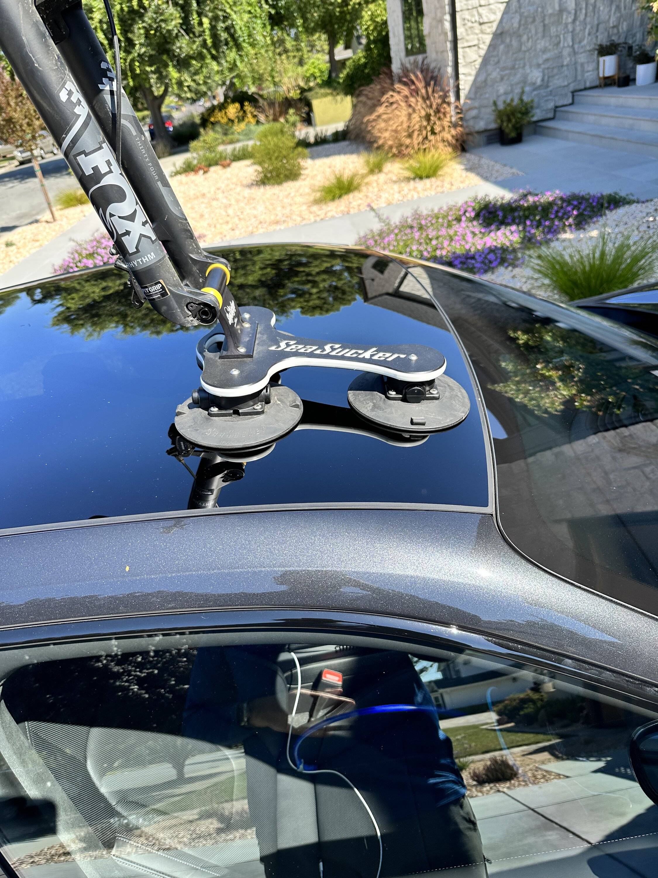 Porsche Taycan Popping sound when using Seasucker Talon IMG_2568