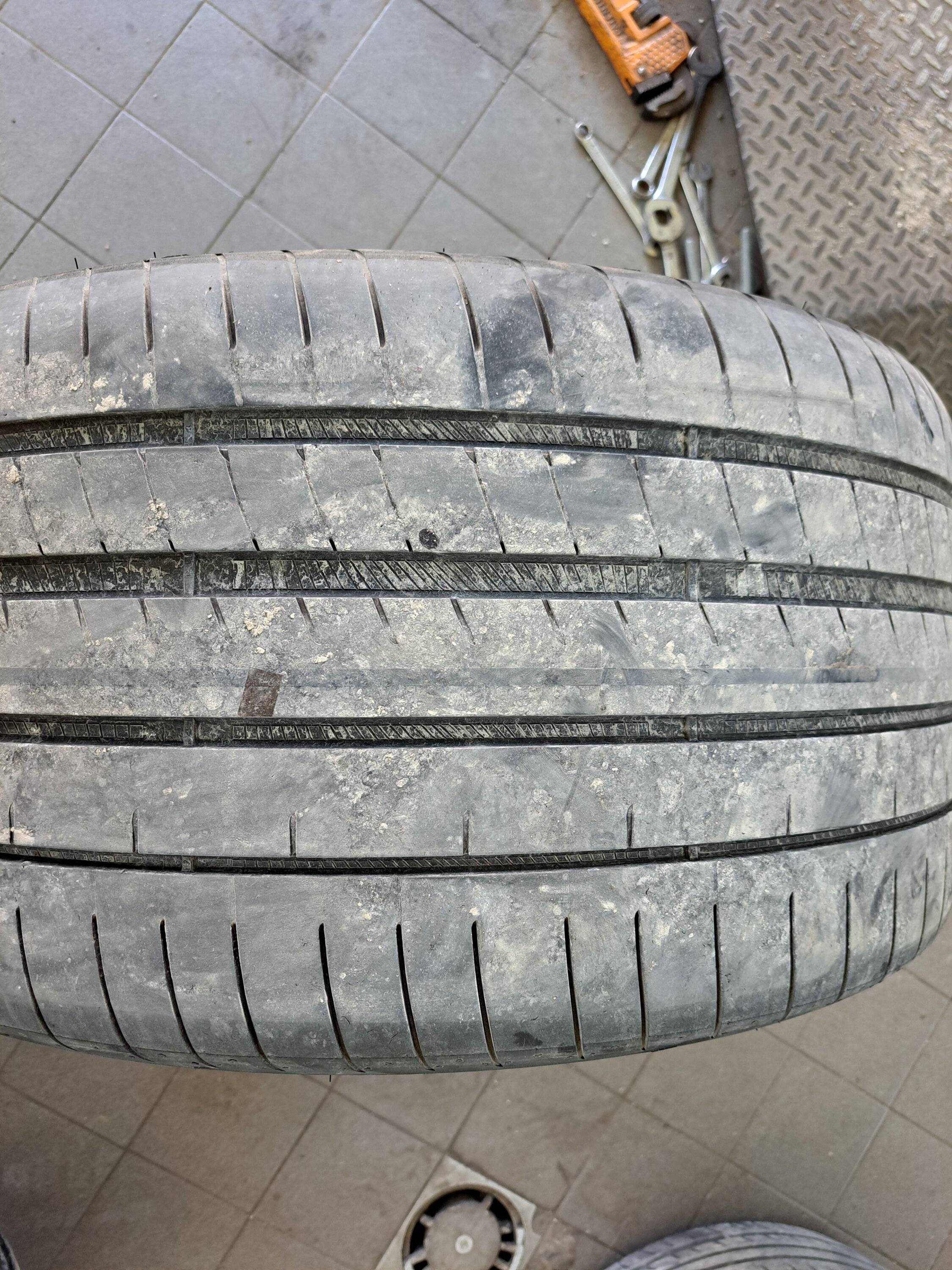 Porsche Taycan Taycan Problem - potential catastrophic tire failure 20230707_101303