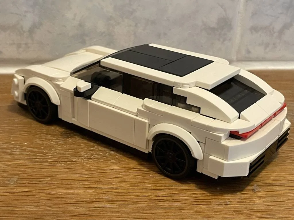 Porsche Taycan Lego Taycan 20F85889-E31F-493C-866D-310FE423154B_1_105_c