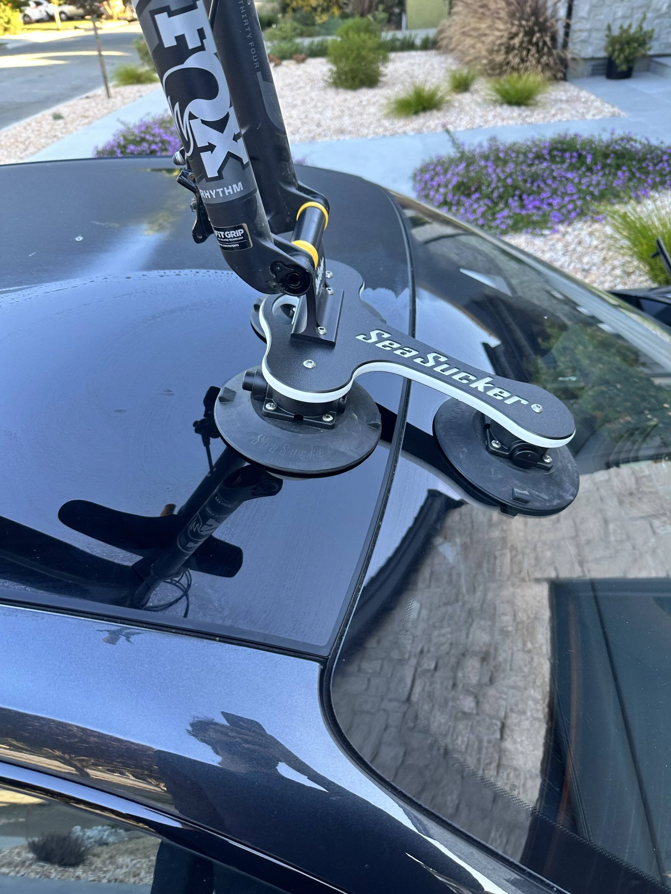 Porsche Taycan Popping sound when using Seasucker Talon IMG_2613