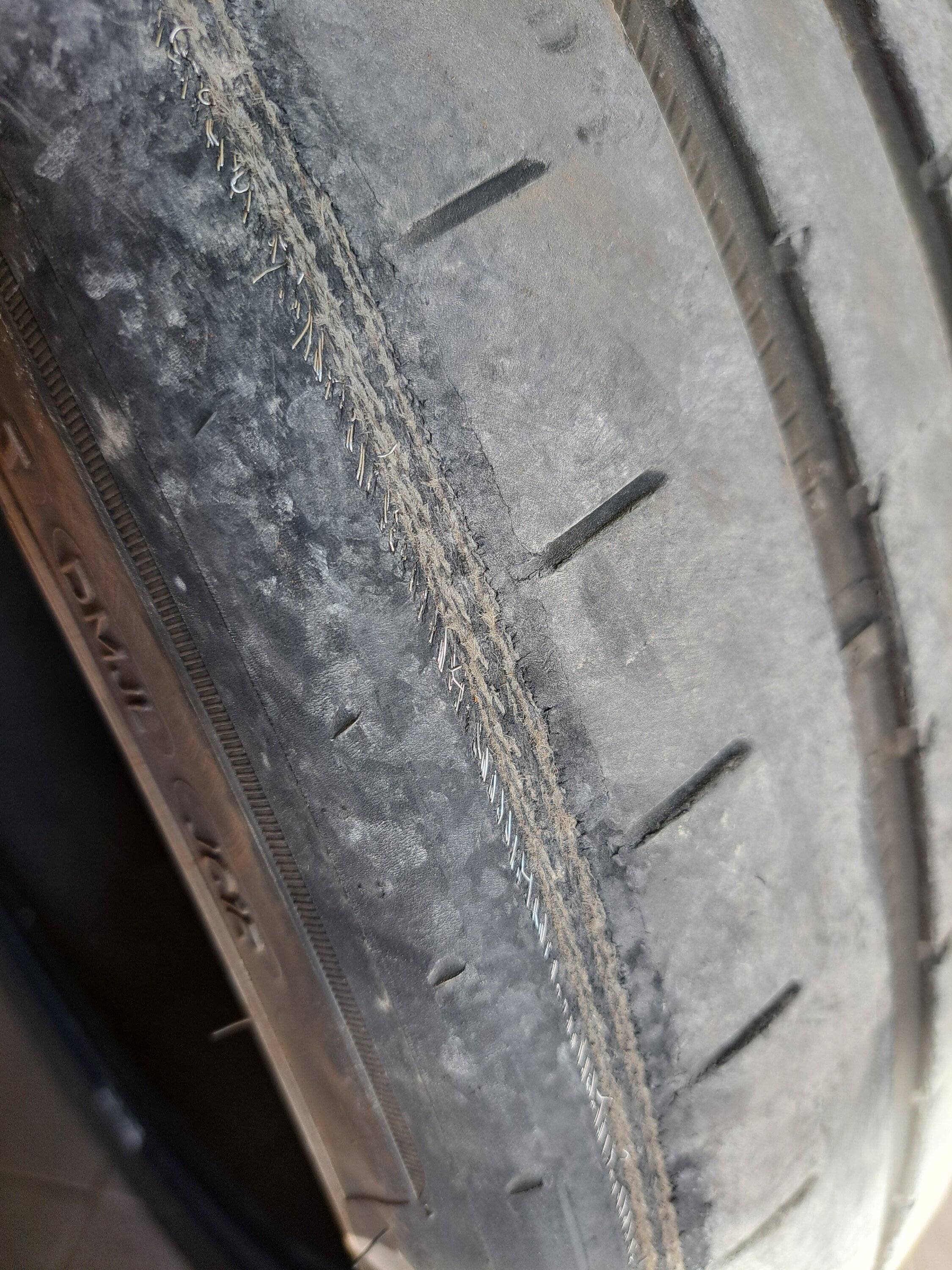 Porsche Taycan Taycan Problem - potential catastrophic tire failure 20230809_175348