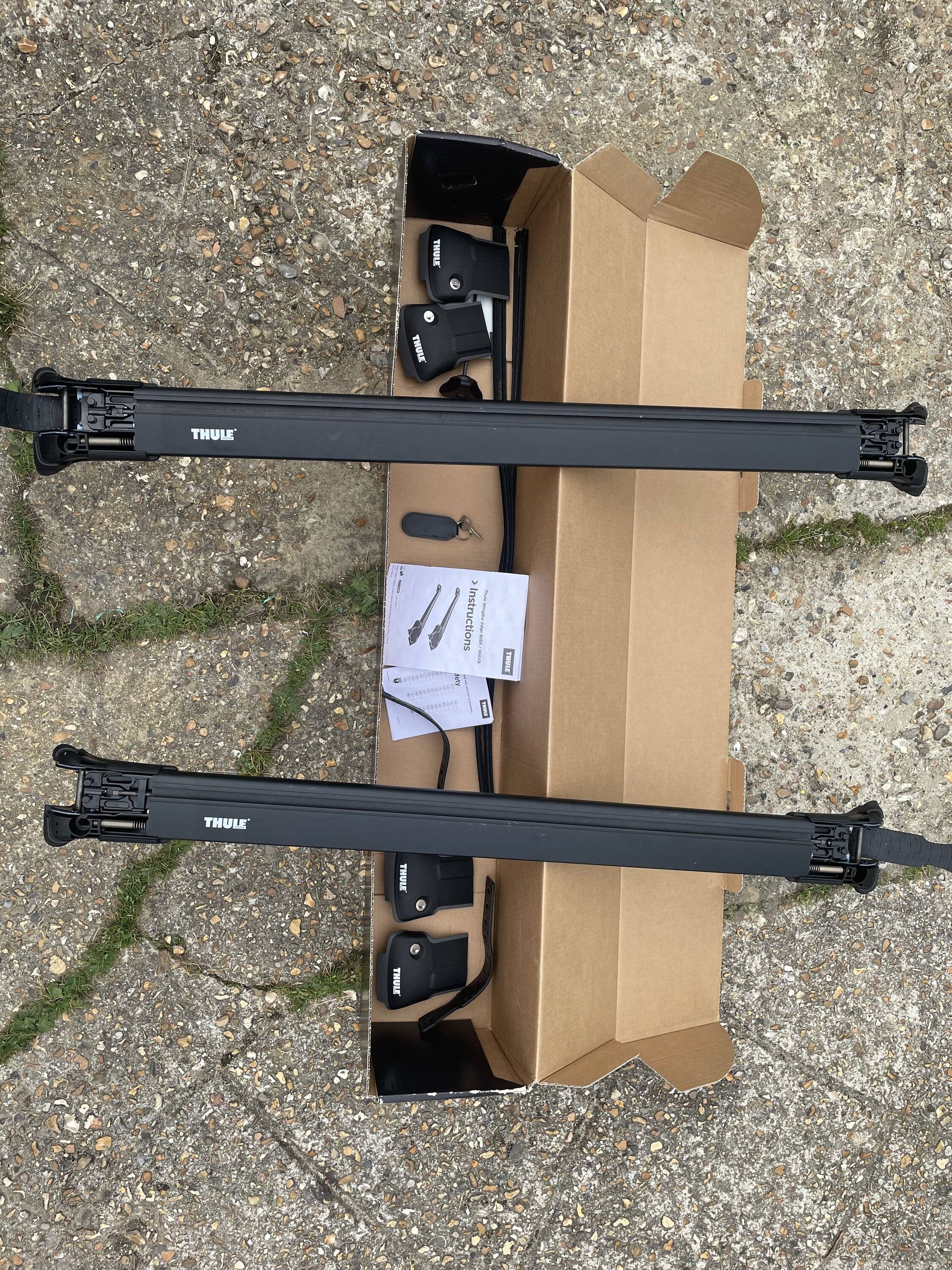 Porsche Taycan SOLD: Taycan roof bars (Thule WingBar Edge) - UK IMG_4051