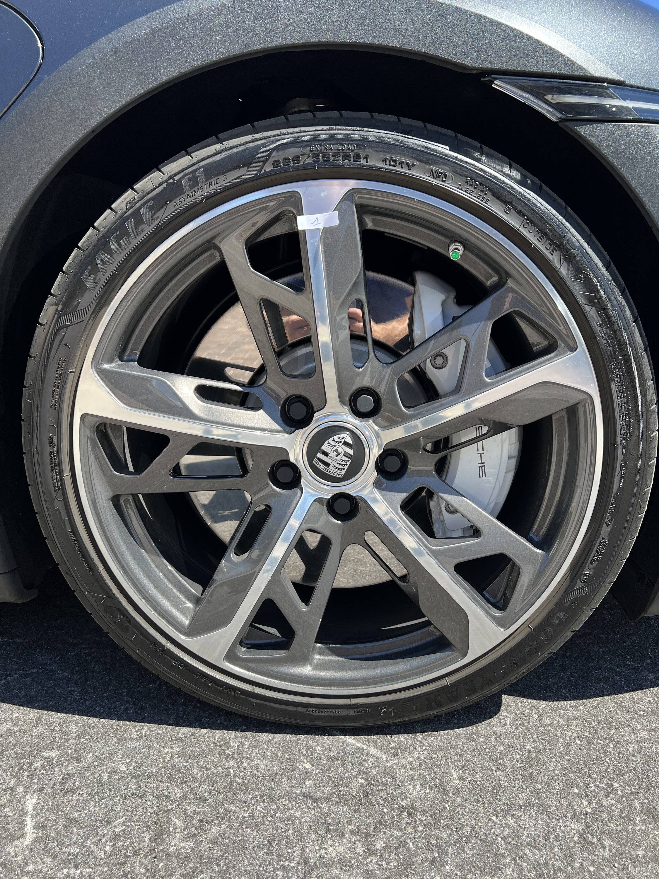 Porsche Taycan SOLD. Cross-Turismo Wheels IMG_2305