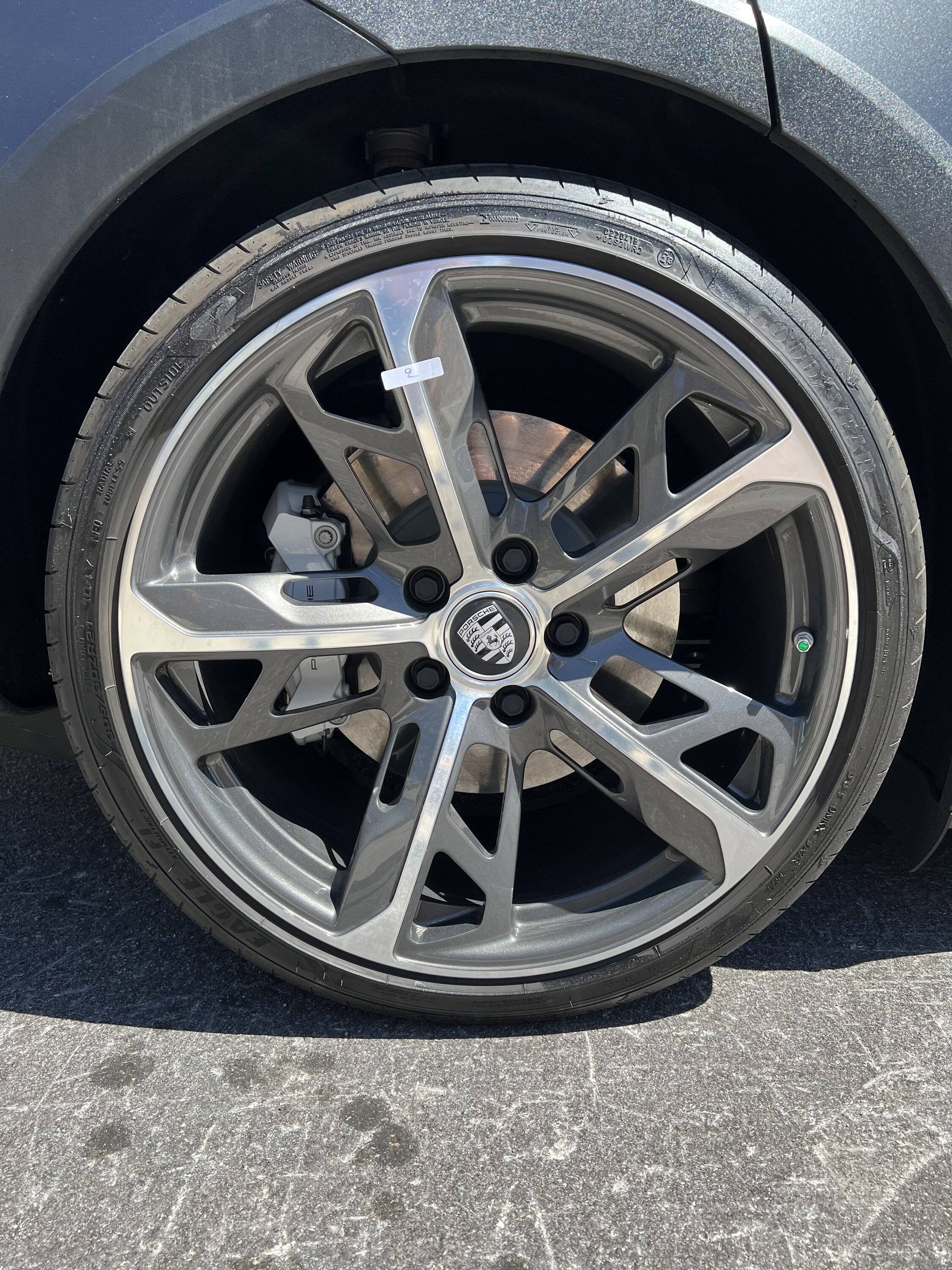 Porsche Taycan SOLD. Cross-Turismo Wheels IMG_2306