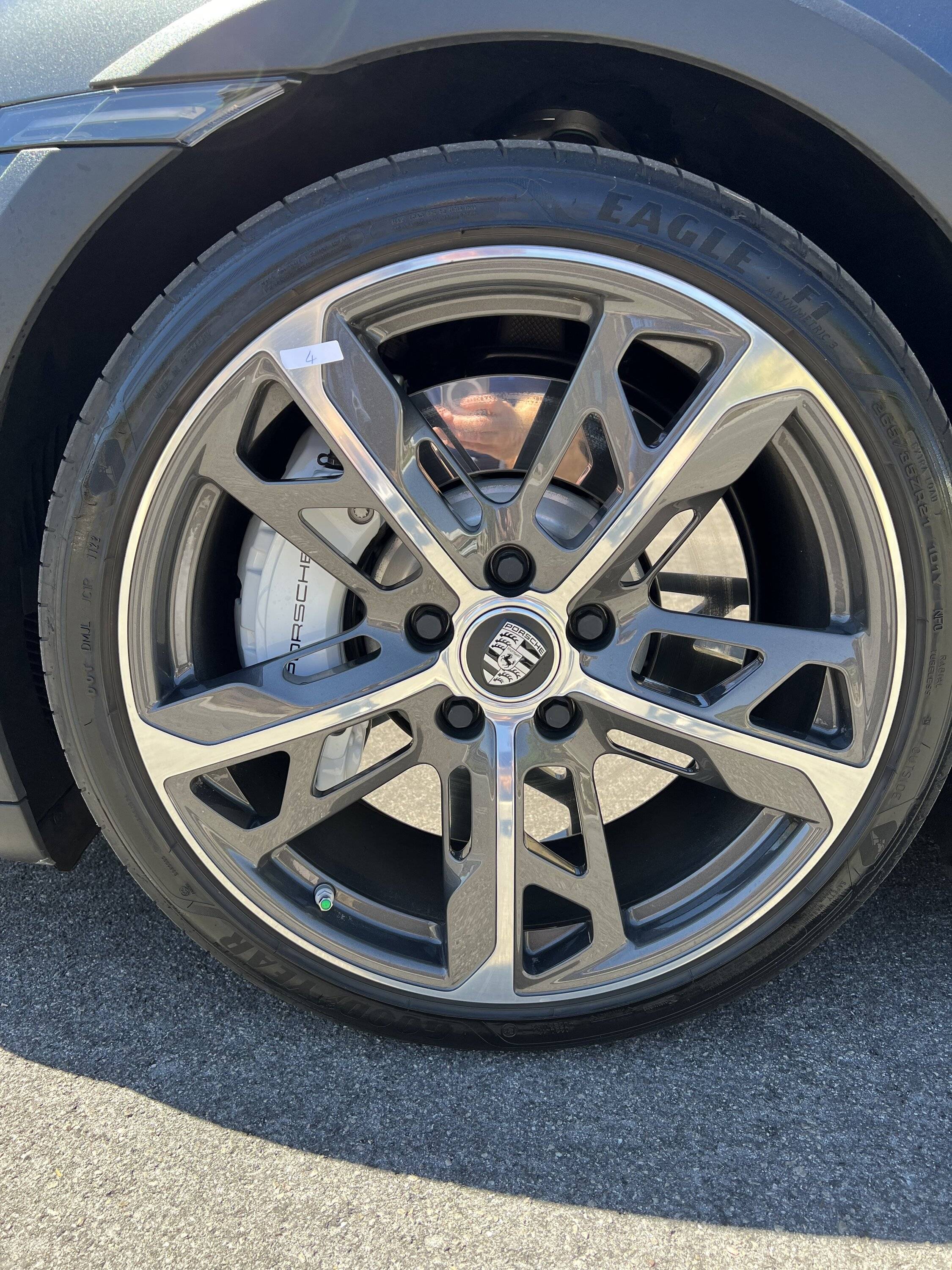 Porsche Taycan SOLD. Cross-Turismo Wheels IMG_2308