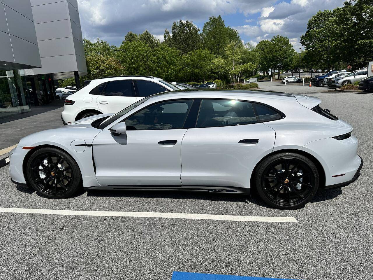 Porsche Taycan My comparisons and impressions on my 2023 Taycan GTS Sport Turismo s - 1 (2)