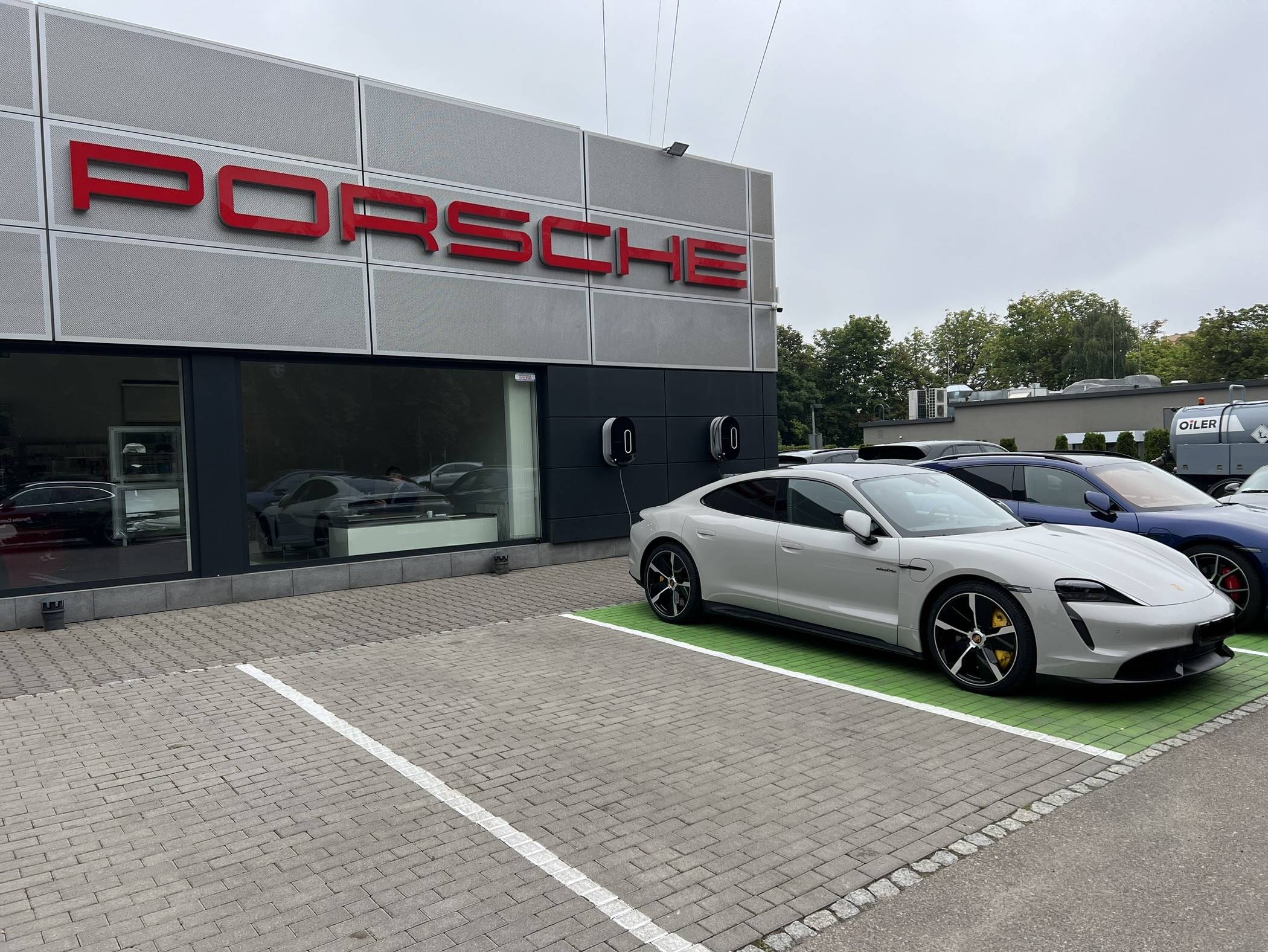 Porsche Taycan CHALK Taycan Club IMG_5670