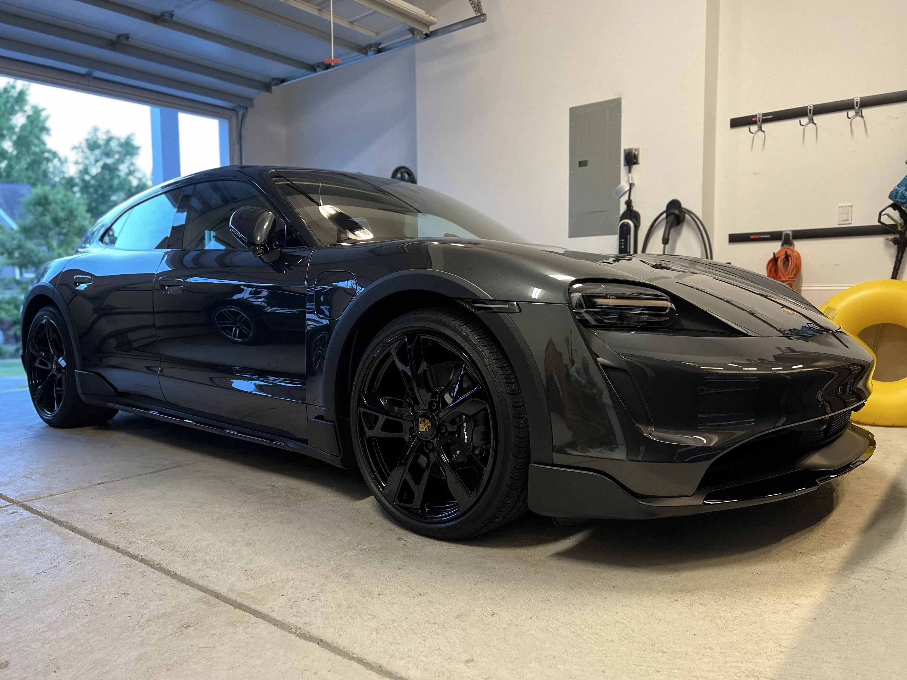 Porsche Taycan [Feeler] lease transfer: 2023 4CT $125k MSRP $1769/mo IMG_1097