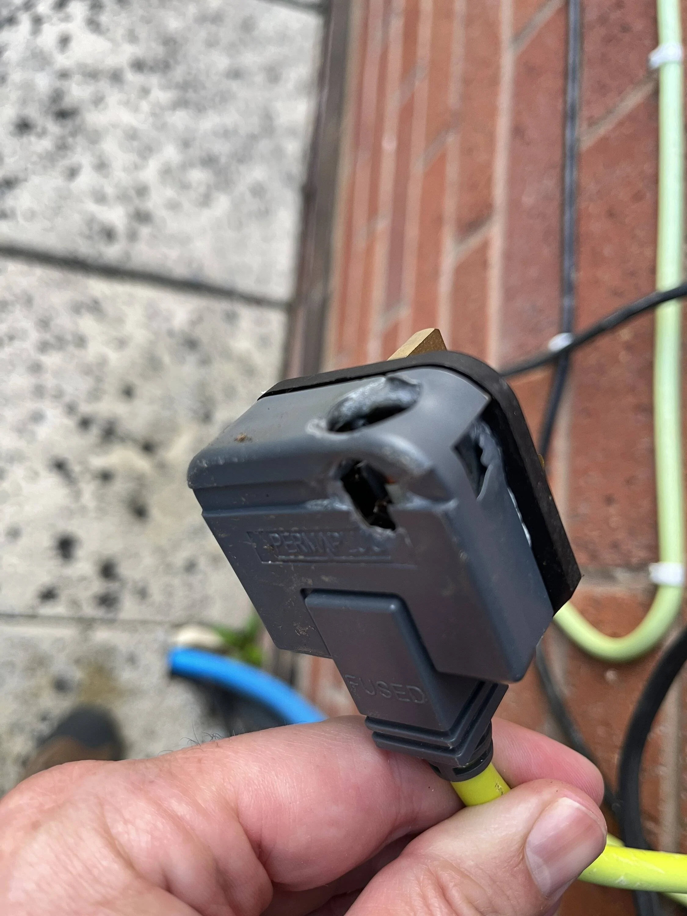 Porsche Taycan I melted a plug [UK] 😱 IMG_2520