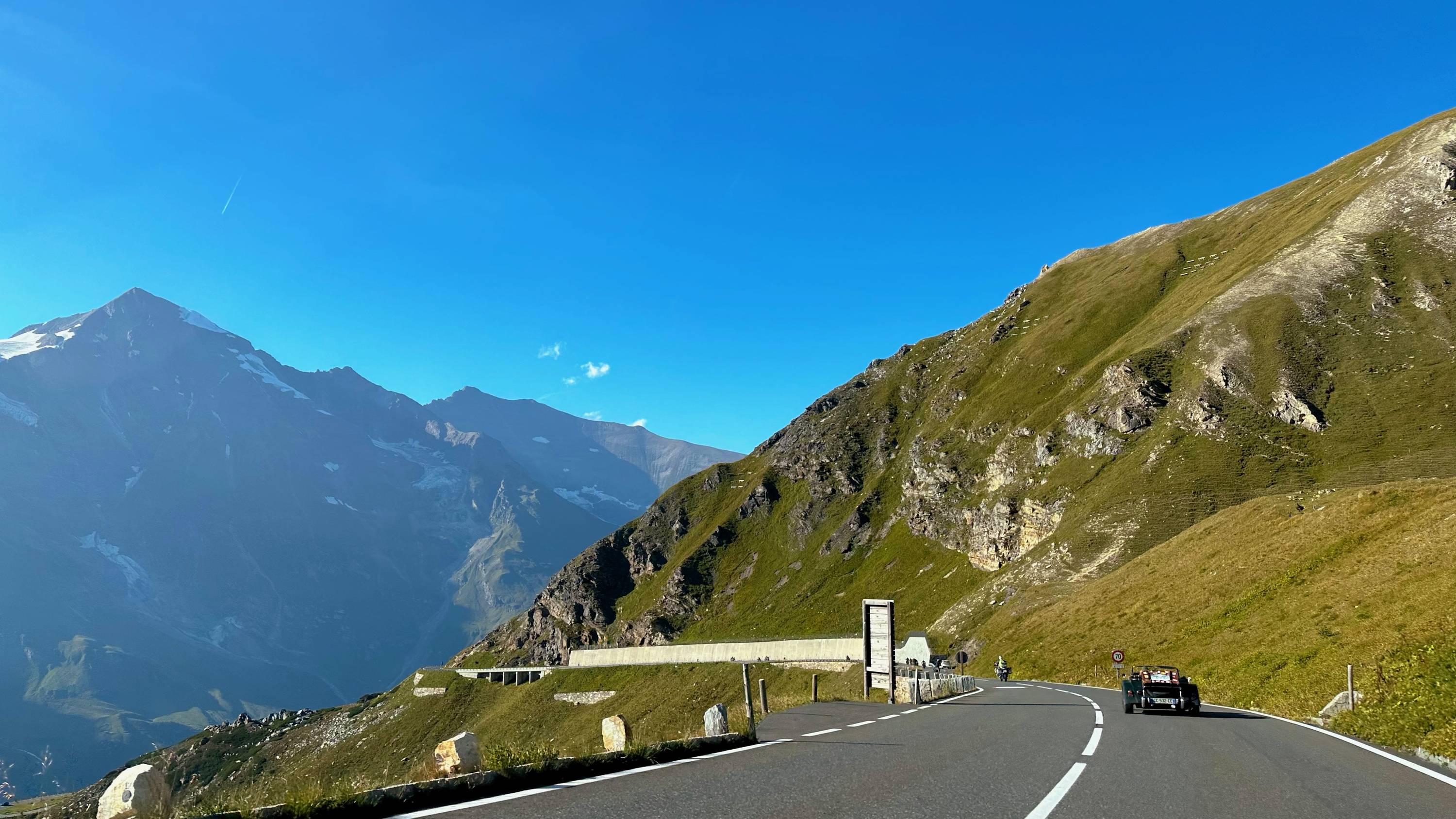Porsche Taycan Taycan to Switzerland & Austria {filename}