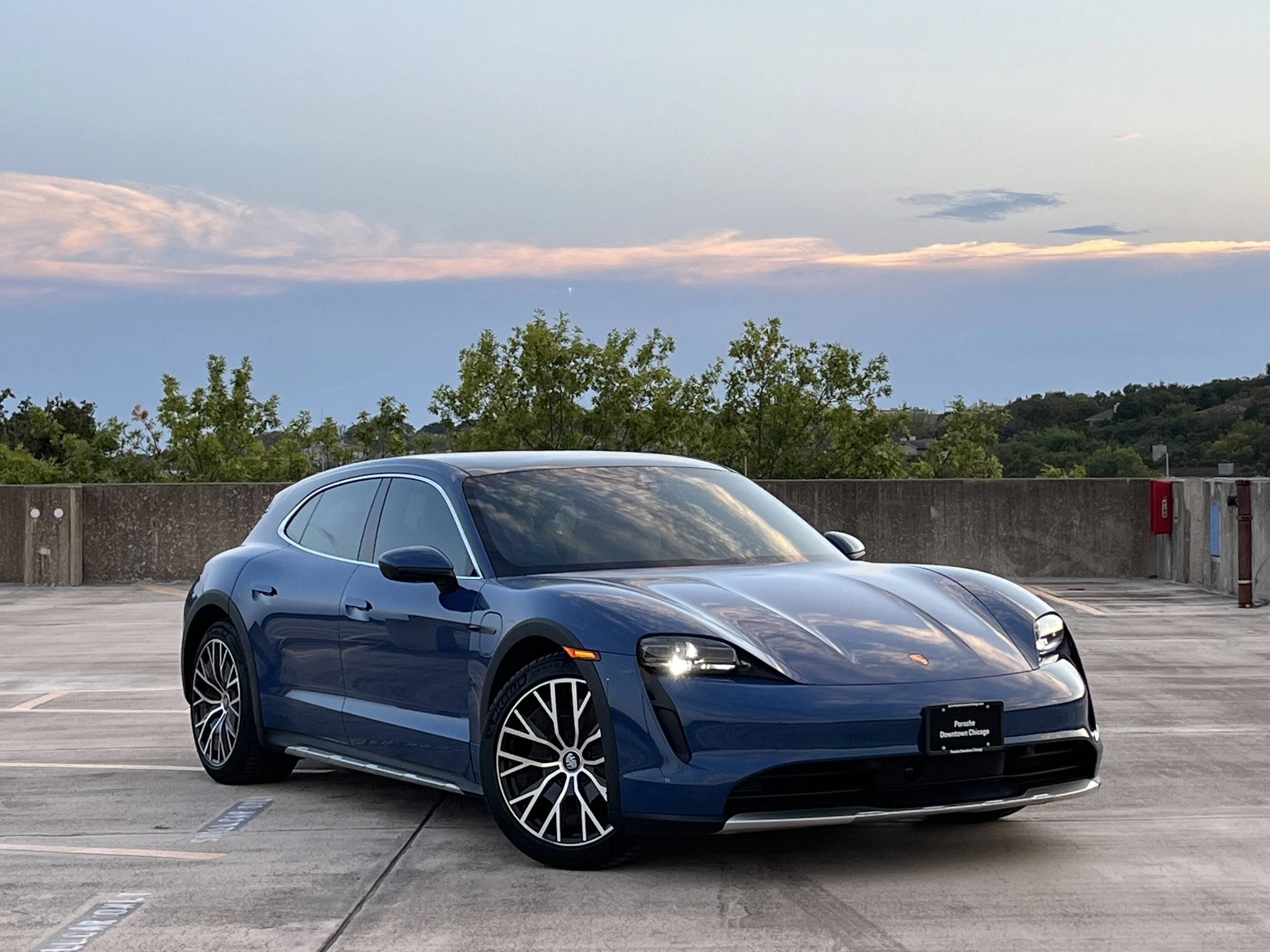 Porsche Taycan NEPTUNE BLUE Taycan Club IMG_9769
