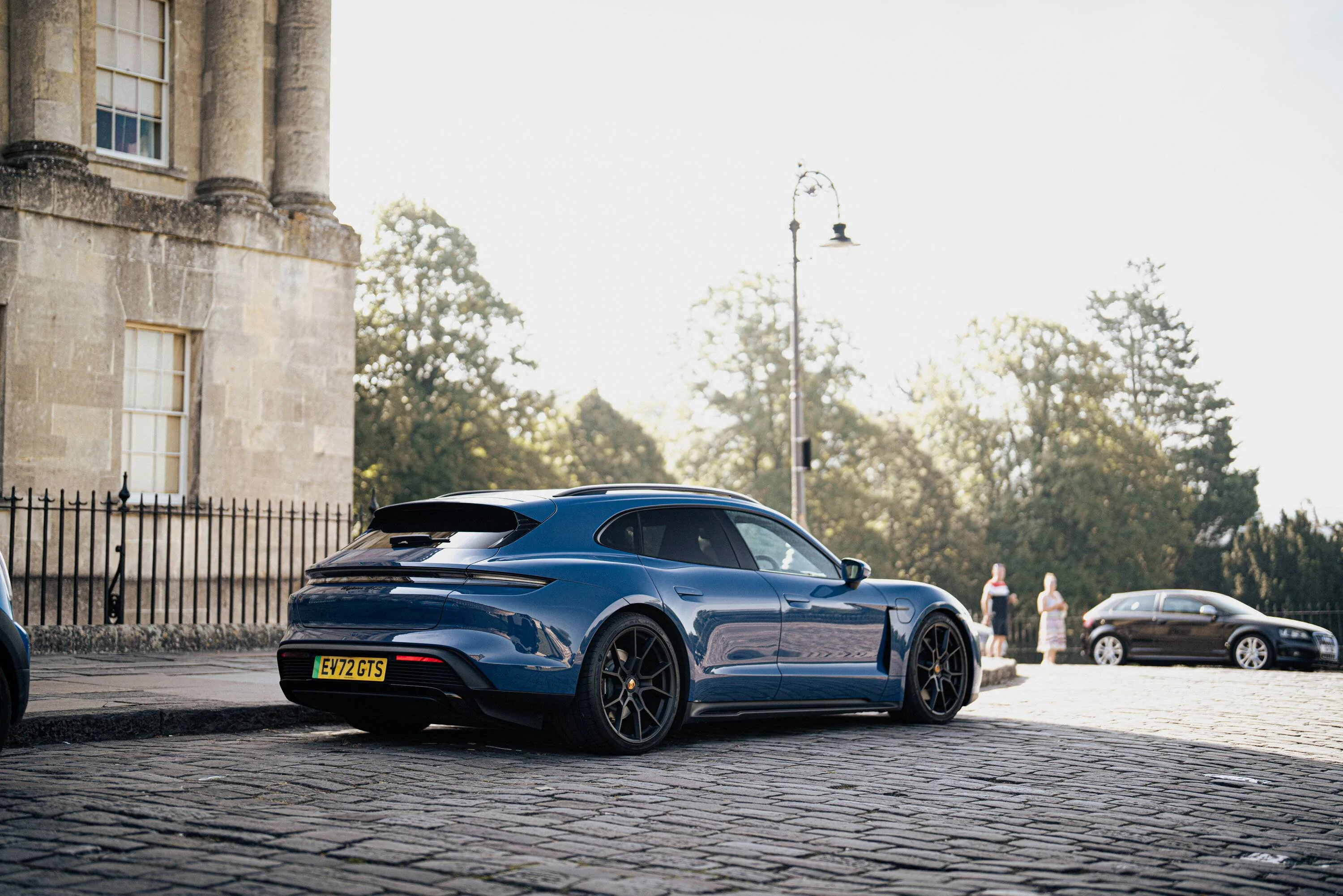 Porsche Taycan NEPTUNE BLUE Taycan Club IMG_1142