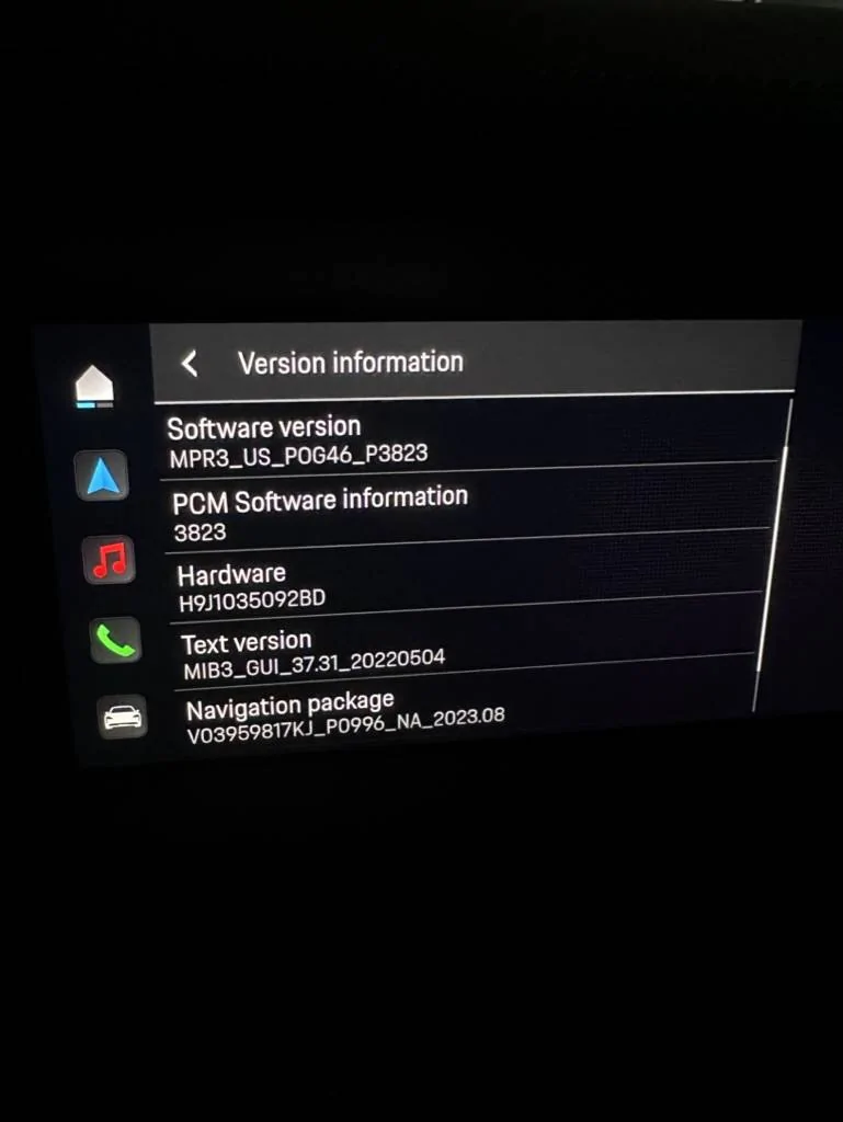 Porsche Taycan September OTA Update Coming EB7411A8-4EFD-4256-869C-FE6A4CDDC828_1_105_c