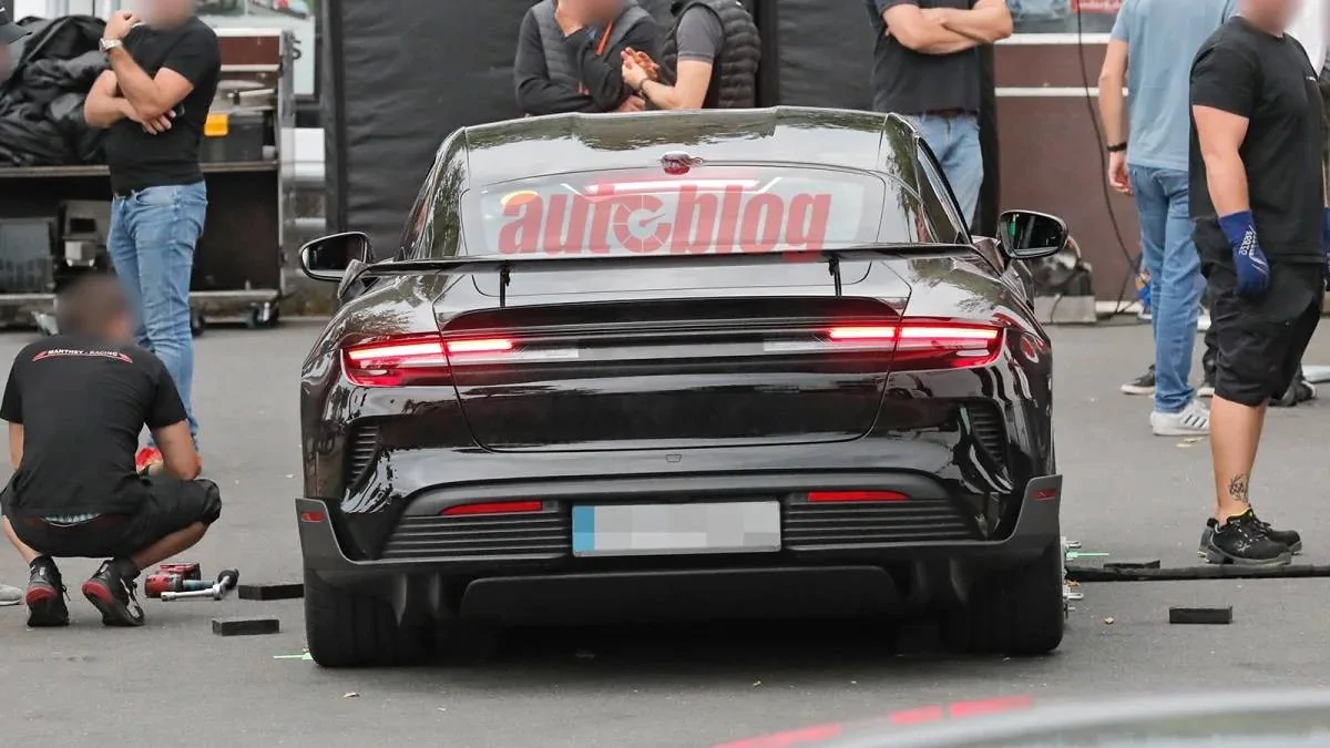 Porsche Taycan Porsche Taycan GT Spied Virtually Undisguised, Insider Claims It Has 1,000+ HP PorscheTaycanGT.ud30.KGP-copy
