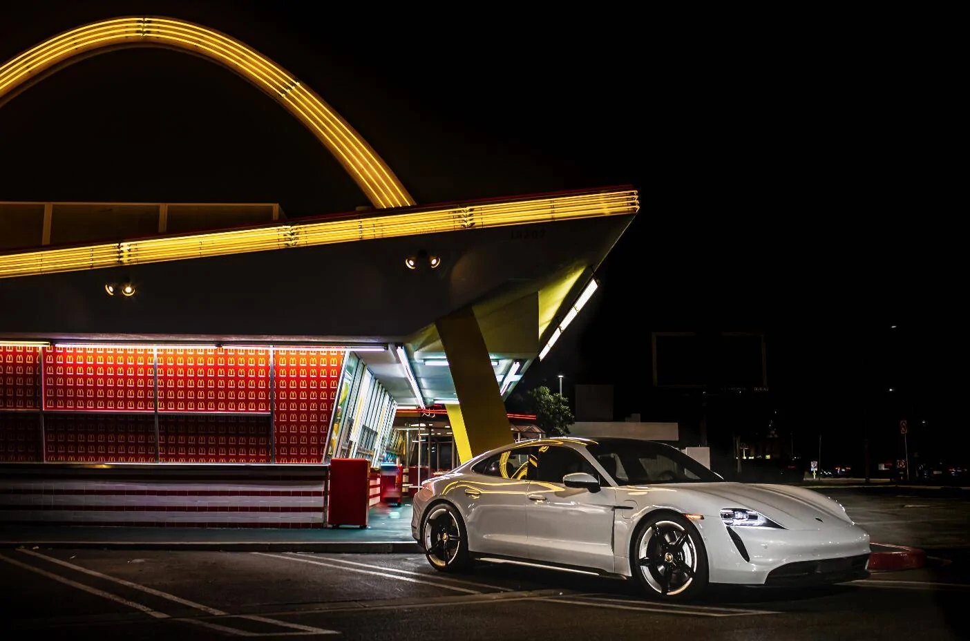 Porsche Taycan Car Photograph Solution? Screen Shot 2023-09-16 at 11.36.27 AM