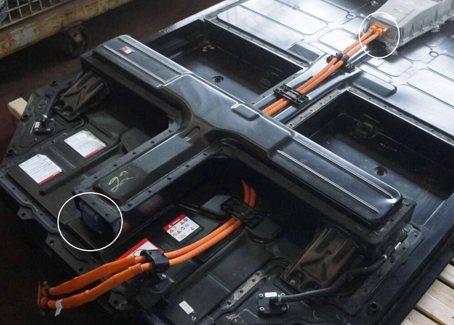 Porsche Taycan Recall (9/1/23): Insufficient Sealant Causing High-Voltage Battery Leak on 2023 Taycans APB2 (4,777 Units Affected) 1695249315742