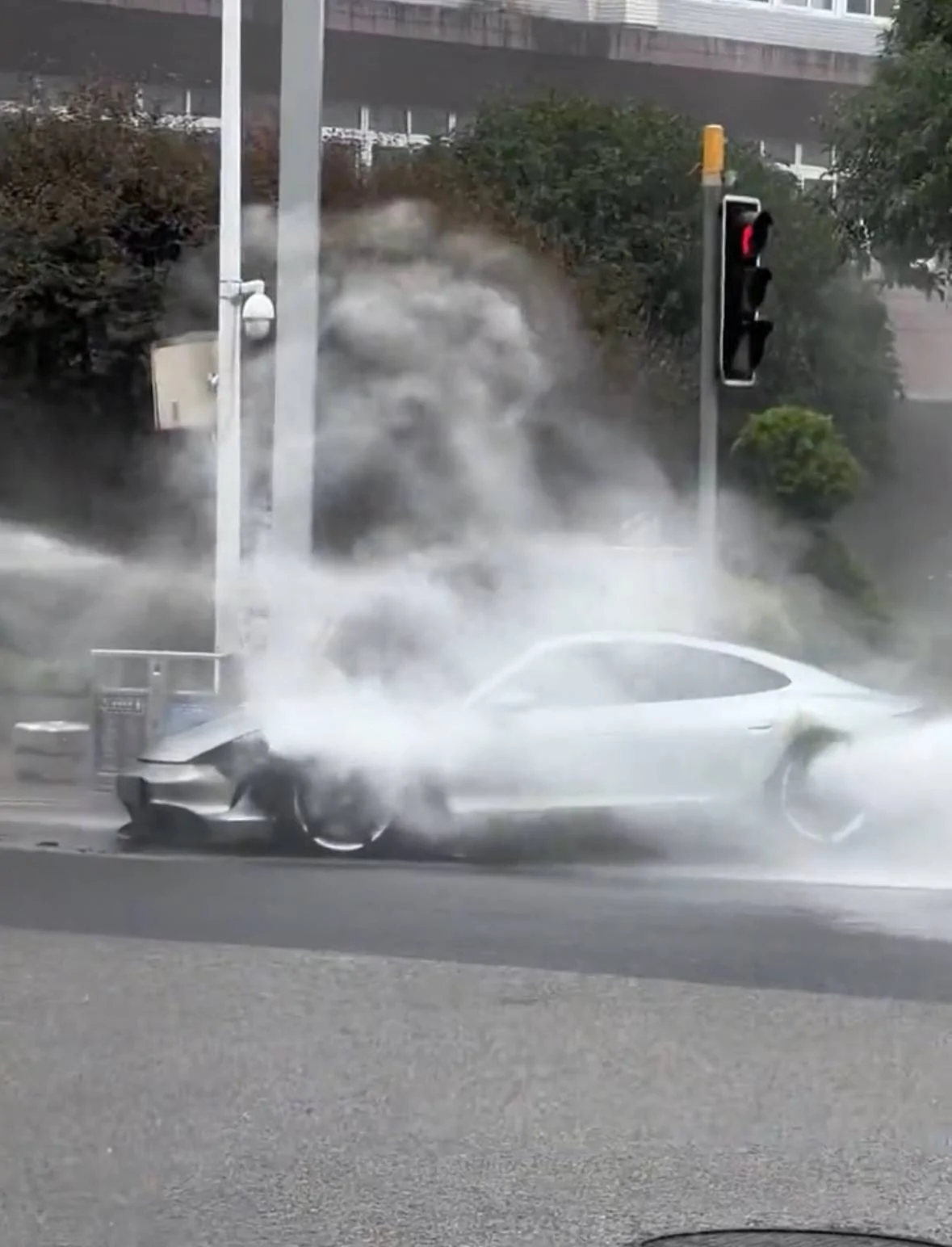 Porsche Taycan Fire without collision IMG_0556