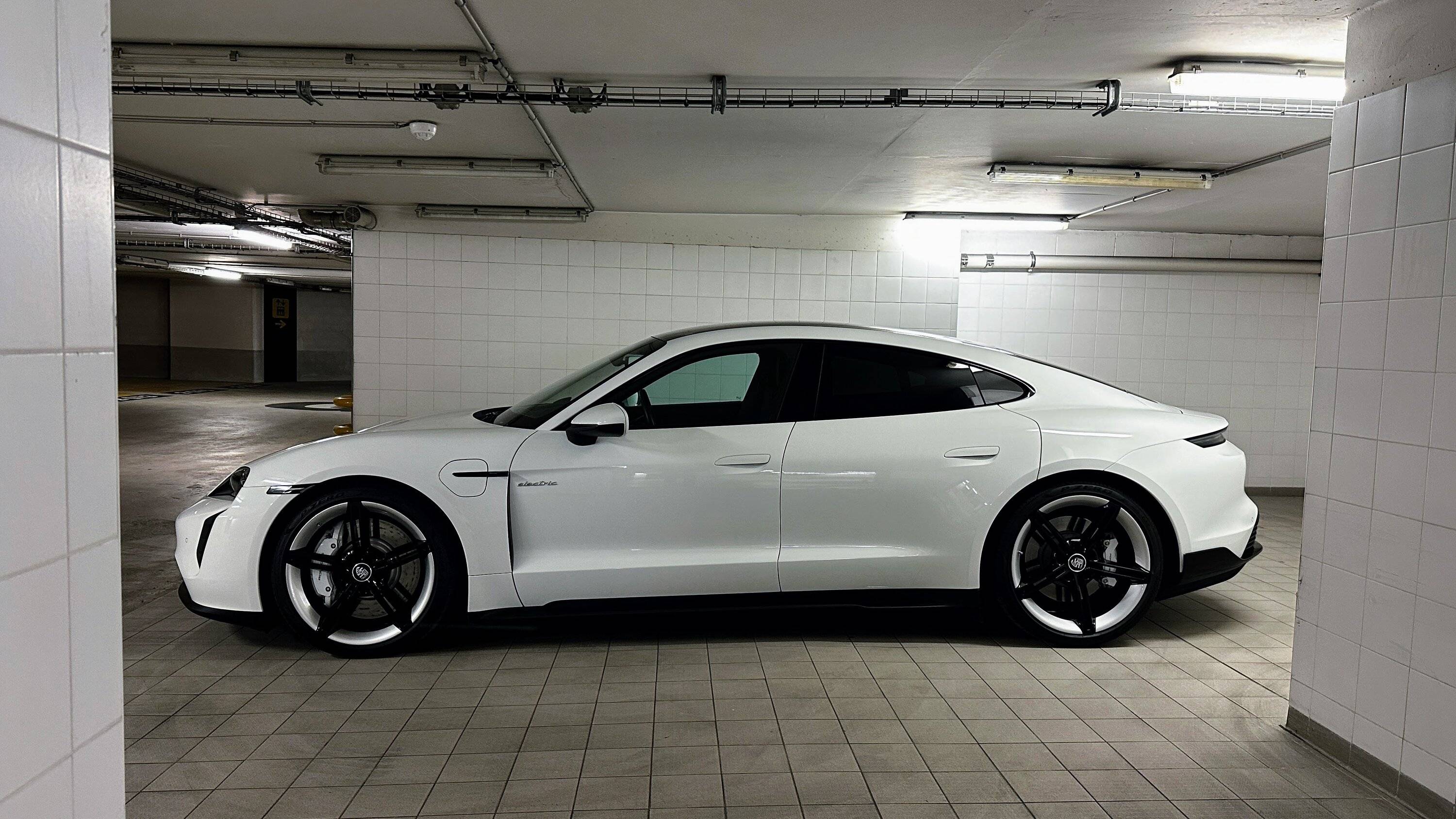 Porsche Taycan The new to me Stormtrooper Taycan 4S IMG_0931.JPG