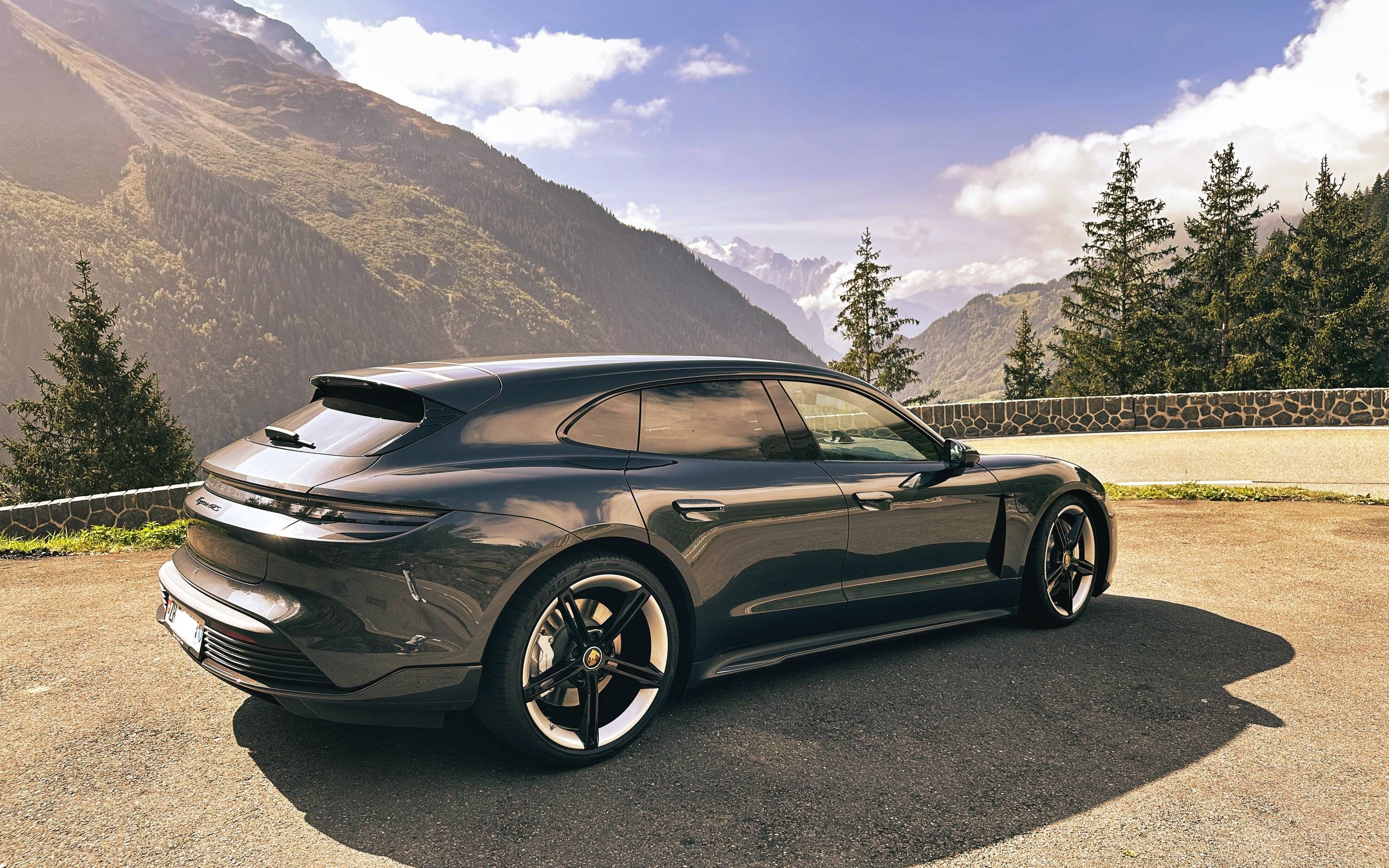 Porsche Taycan VOLCANO GREY Taycan Club IMG_4897_edits