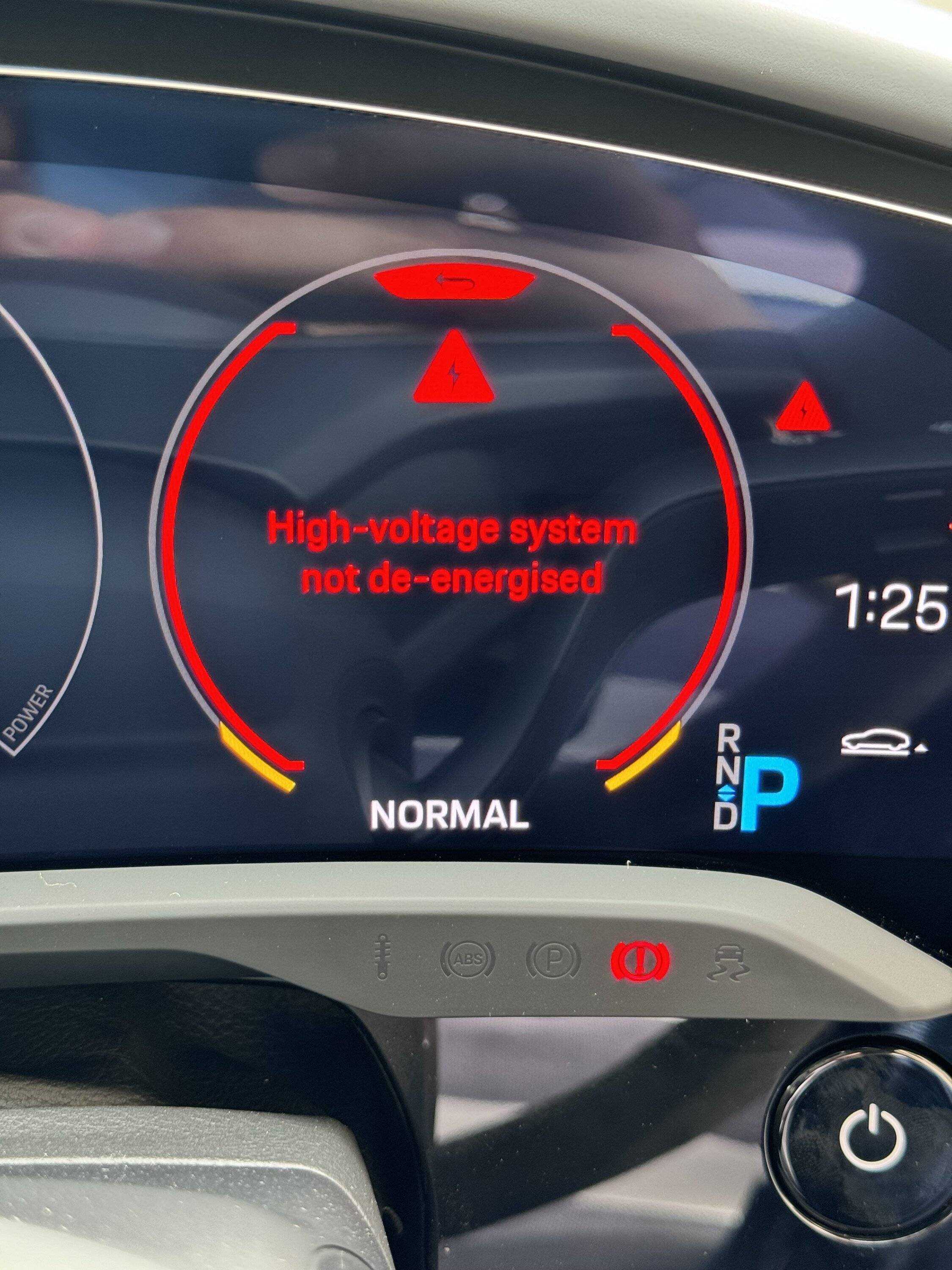 Porsche Taycan High-voltage system not de-energised IMG_2957