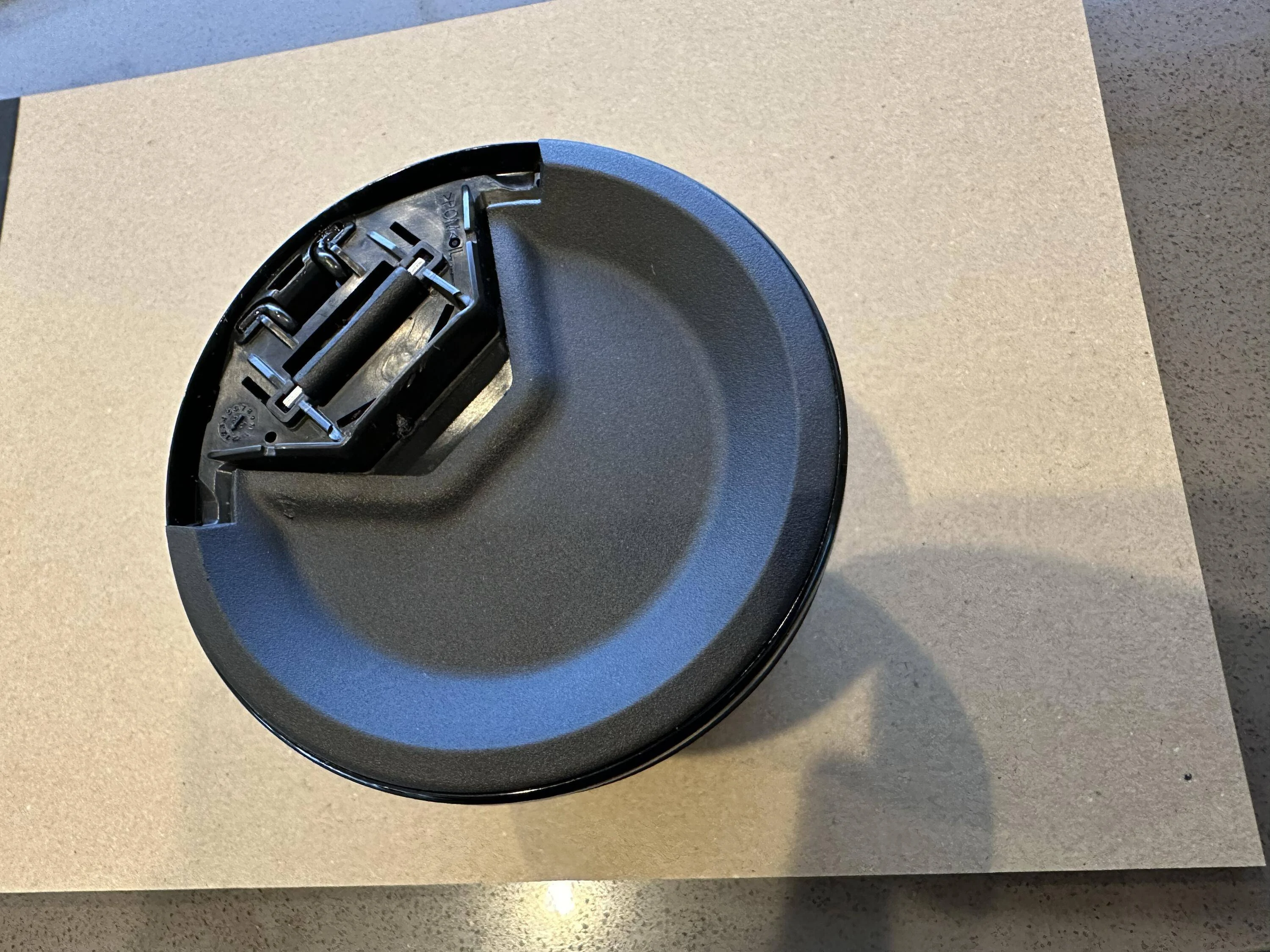 Porsche Taycan Using Ashtray Insert for MagSafe charging - how to modify? tempImageHonlUa