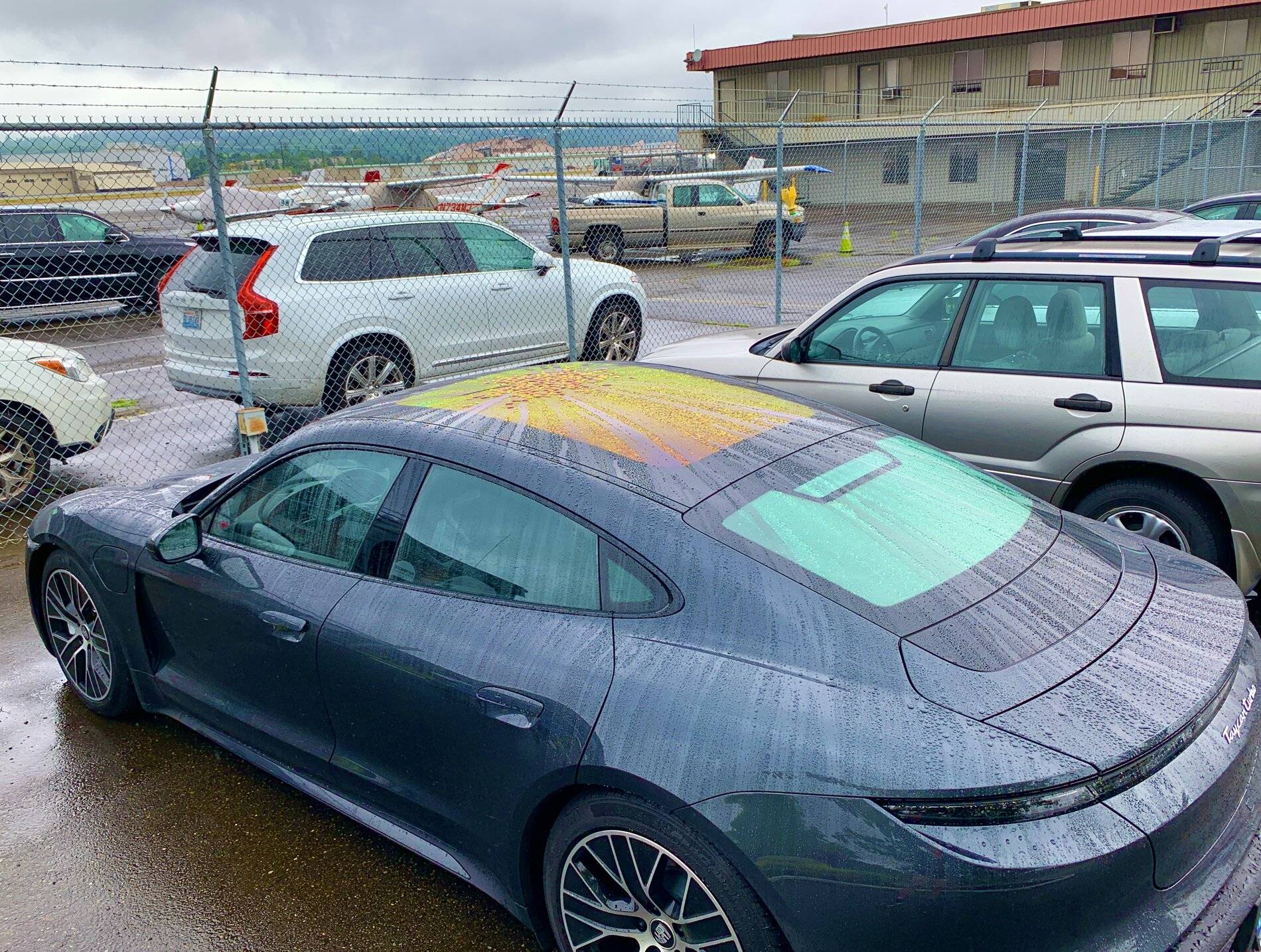 Porsche Taycan Concerns about panoramic roof and sun 3D78FB94-FCDD-4736-8434-7E8822255FC2