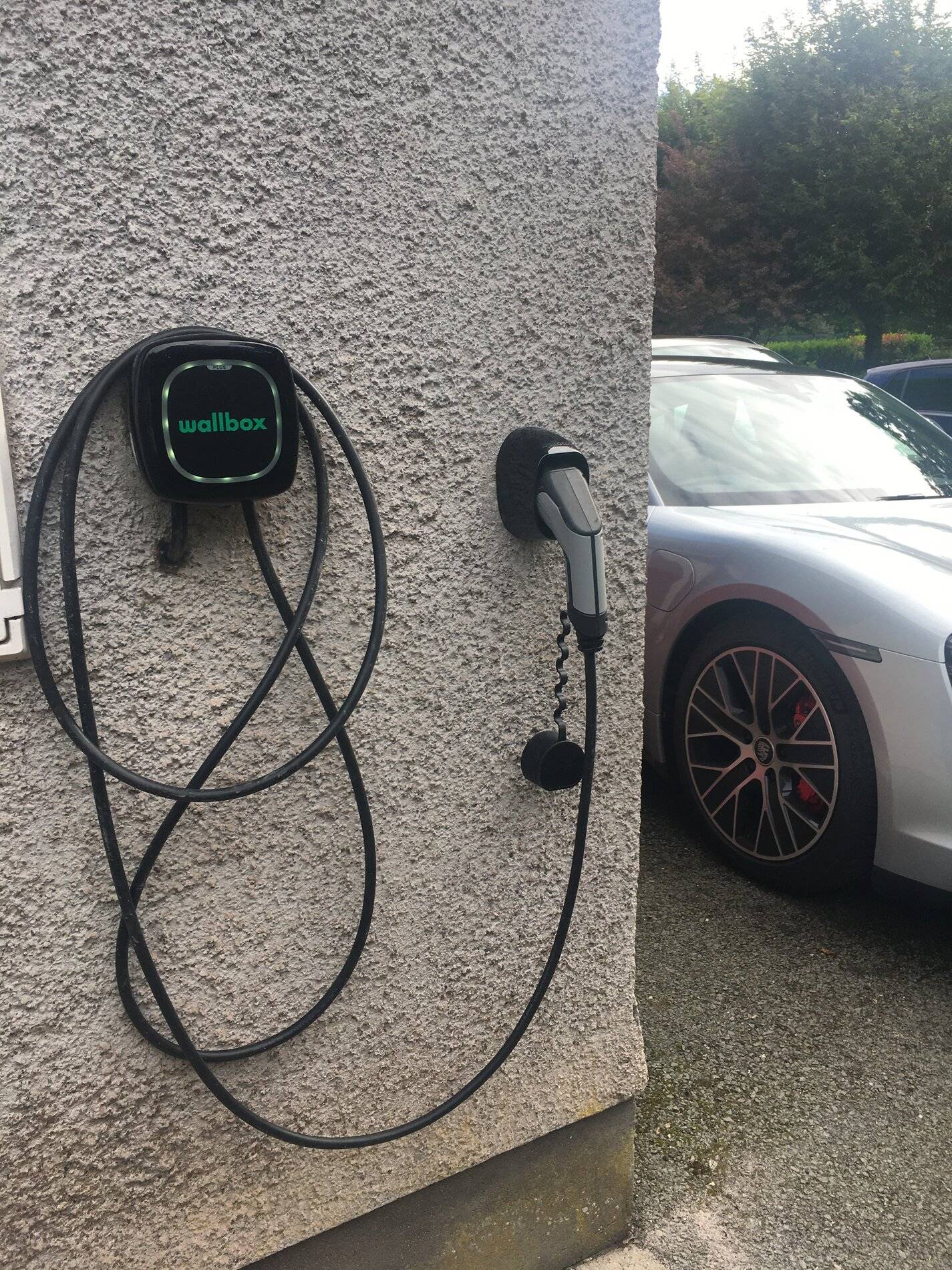 Porsche Taycan Best home chargers UK CA8AF7B9-33AD-47DA-BE98-B15AF841FEB7
