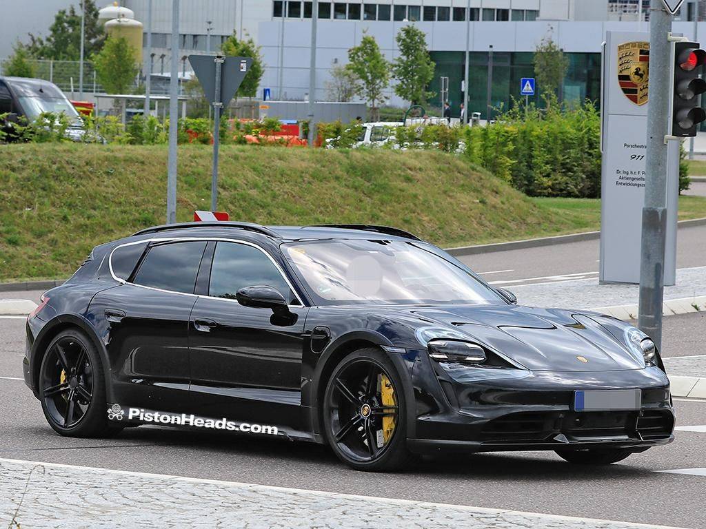 Porsche Taycan Taycan Cross Turismo Wagon Virtually Fully Uncovered Porsche-Taycan-Cross-Turismo-Uncovered-1