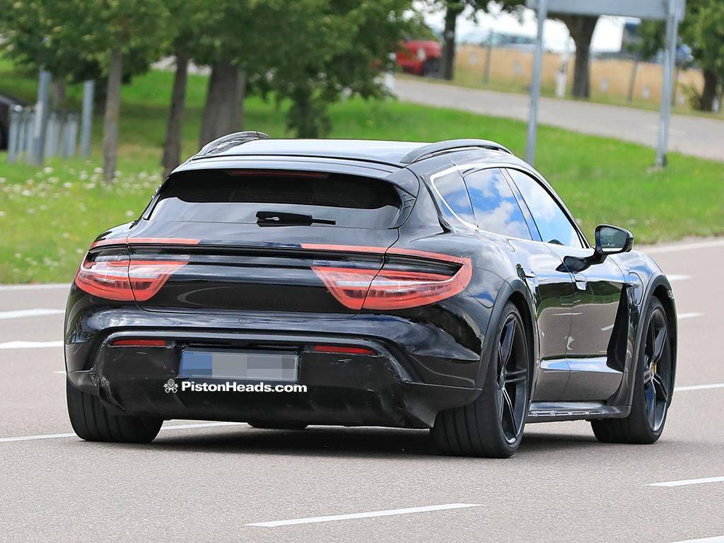 Porsche Taycan Taycan Cross Turismo Wagon Virtually Fully Uncovered Porsche-Taycan-Cross-Turismo-Uncovered-3