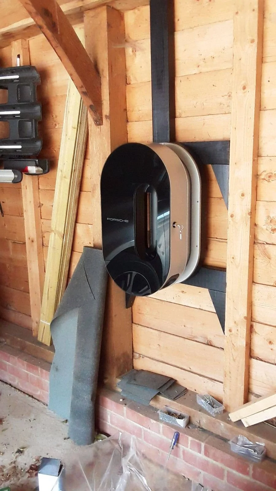 Porsche Taycan UK Porsche mobile charge connect - what output with 32A commando socket WhatsApp Image 2020-07-23 at 16.17.22