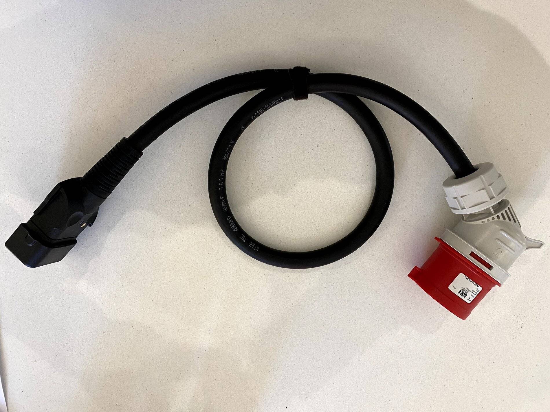 Porsche Taycan UK Porsche mobile charge connect - what output with 32A commando socket B4819D39-EAF5-40DD-9813-EADD5D253634