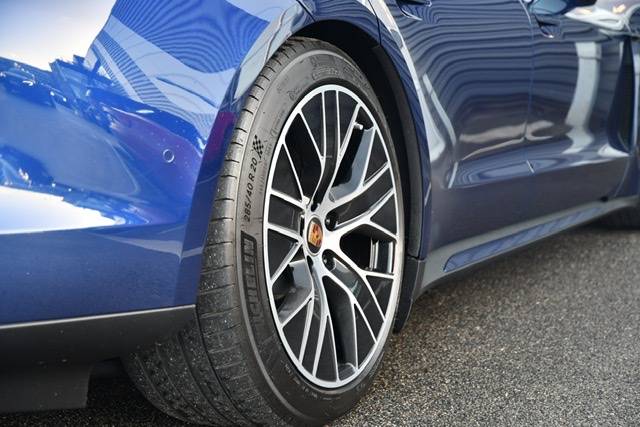 Porsche Taycan 20" Sport Aero Wheels, what do you think? F8E1B55F-FFF8-44EA-9D74-AD671EAD88E6