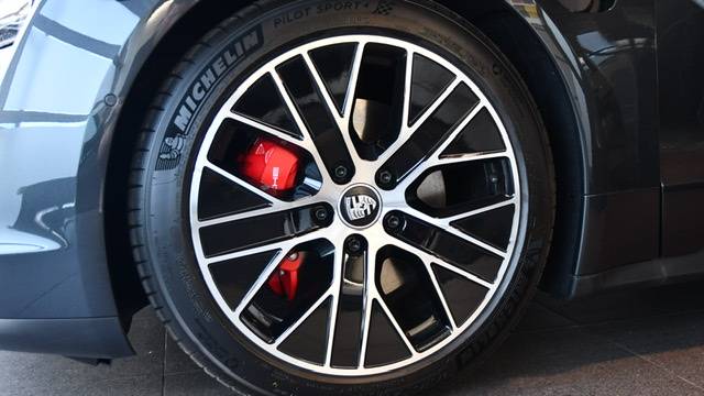Porsche Taycan 20" Sport Aero Wheels, what do you think? 73440721-9D5A-4B55-BE05-AC2BB9F48DF7