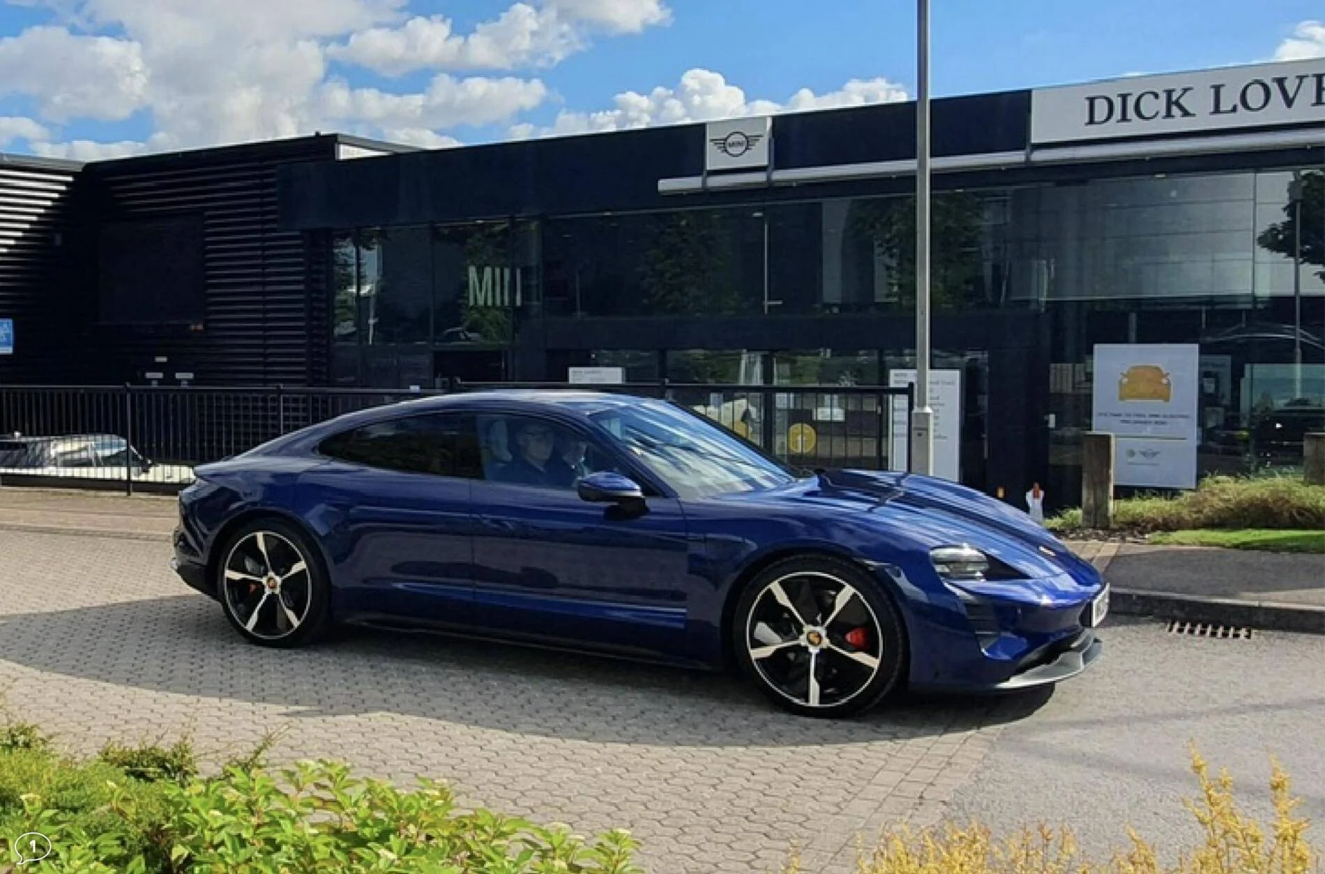 Porsche Taycan Picked up my 4S today Screenshot 2020-07-29 at 08.38.05
