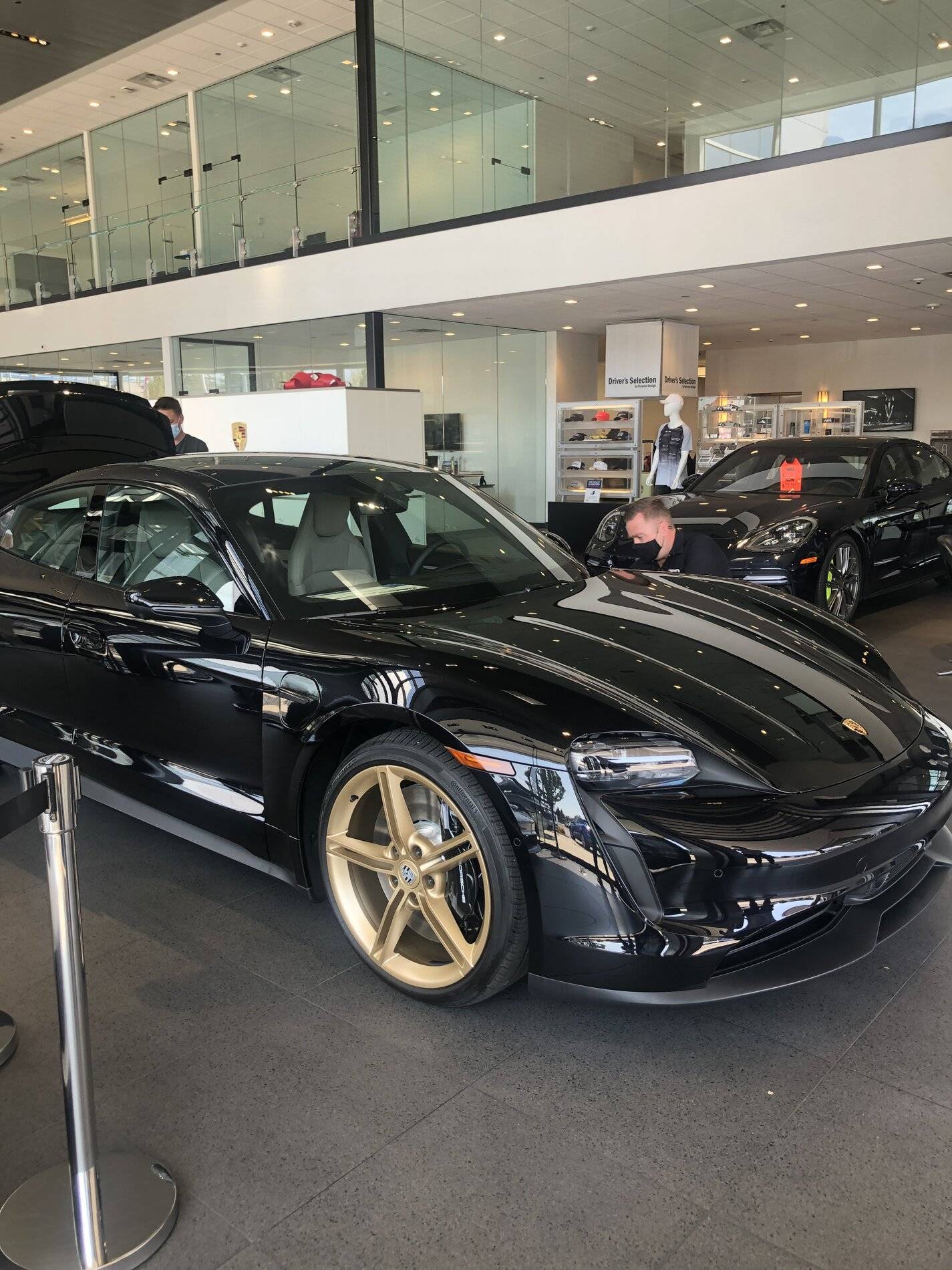 Porsche Taycan It finally arrived! Jet Black 4S IMG_4069.JPG