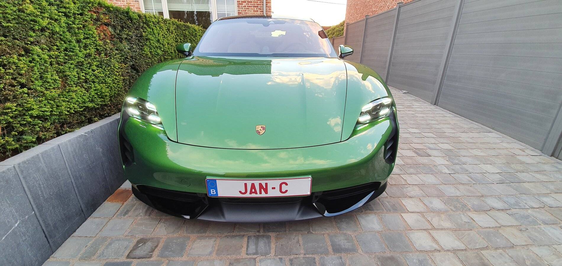 Porsche Taycan Official Taycan Owners Registry 20200727_210656