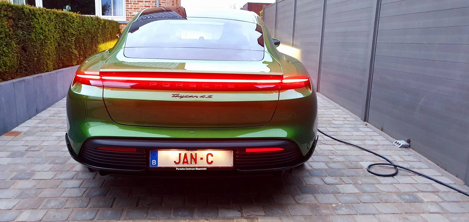 Porsche Taycan Official Taycan Owners Registry 20200724_213322