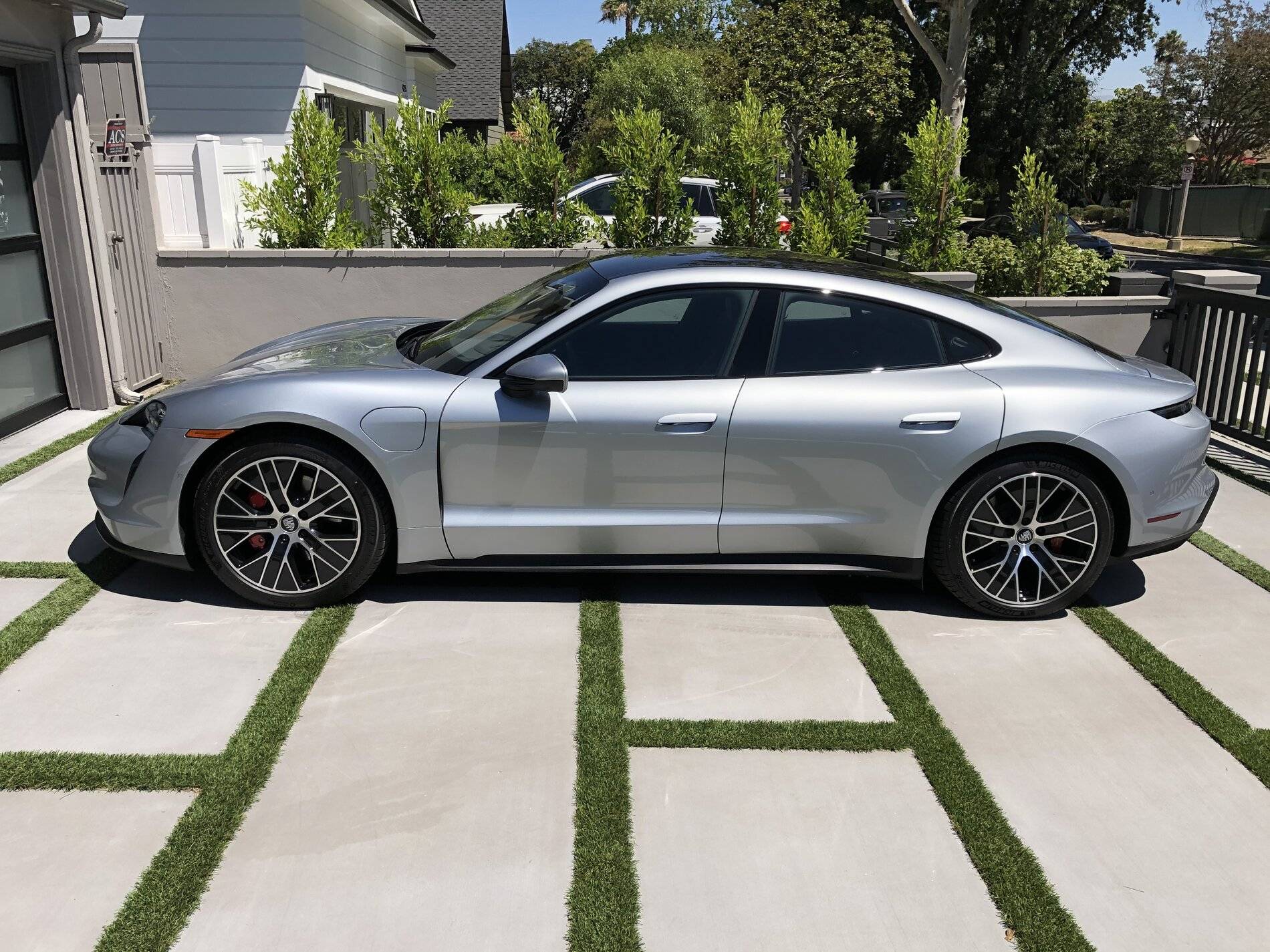 Porsche Taycan Initial Thoughts of My 4S 5B1E18E8-AE04-4A3F-A0F5-CBAFA9A543AE