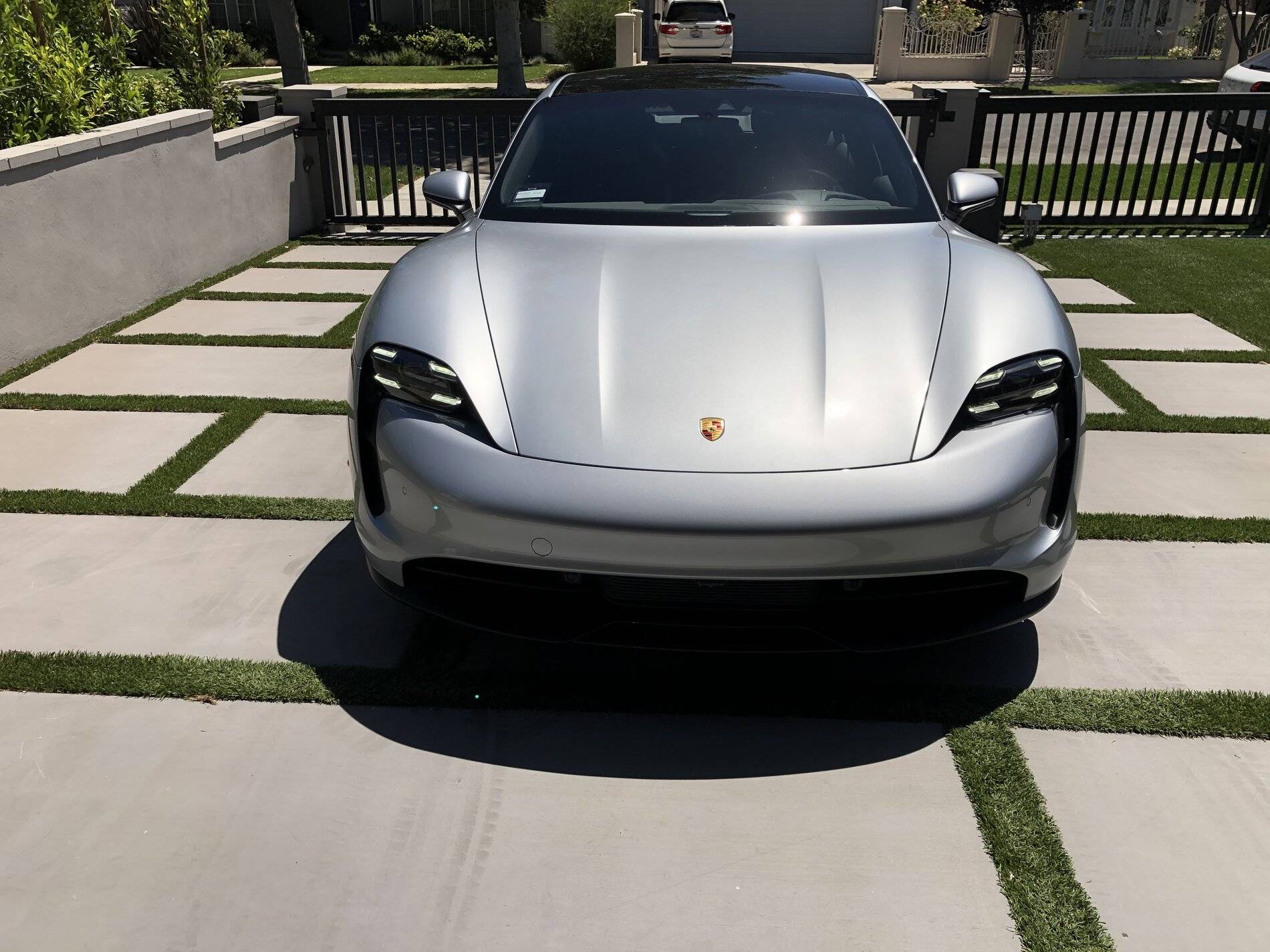 Porsche Taycan Initial Thoughts of My 4S 22447125-D7E2-4B13-BA9E-0CCB9E3F992B
