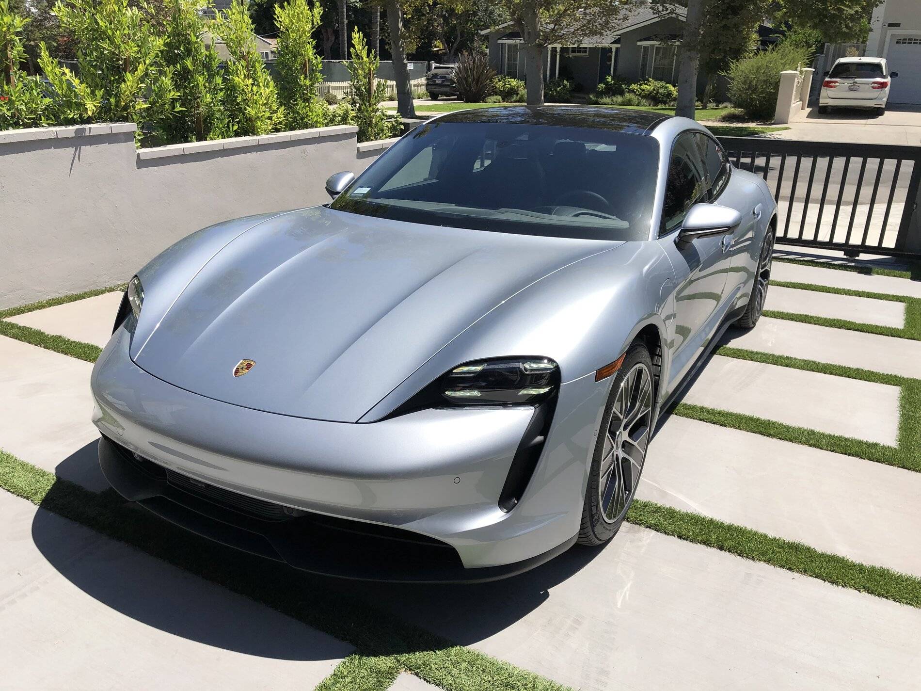 Porsche Taycan Initial Thoughts of My 4S EB97949F-CB44-4751-A921-AFF7C6F0C4B5