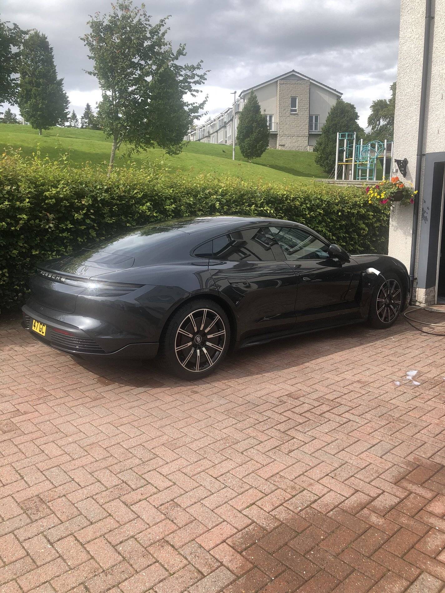 Porsche Taycan VOLCANO GREY Taycan Club AFC93DBA-15B7-4C82-97DD-D5CD6C997D5D