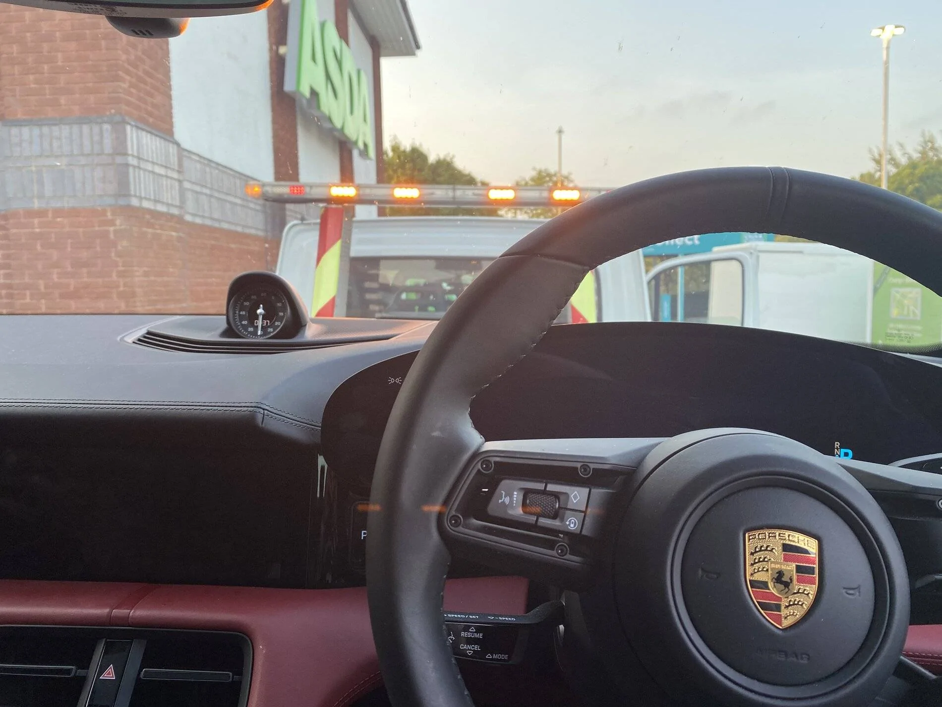Porsche Taycan Stuck in Southampton!!!! E04A5EF1-DEF2-47D8-AC15-2677DEE124D0