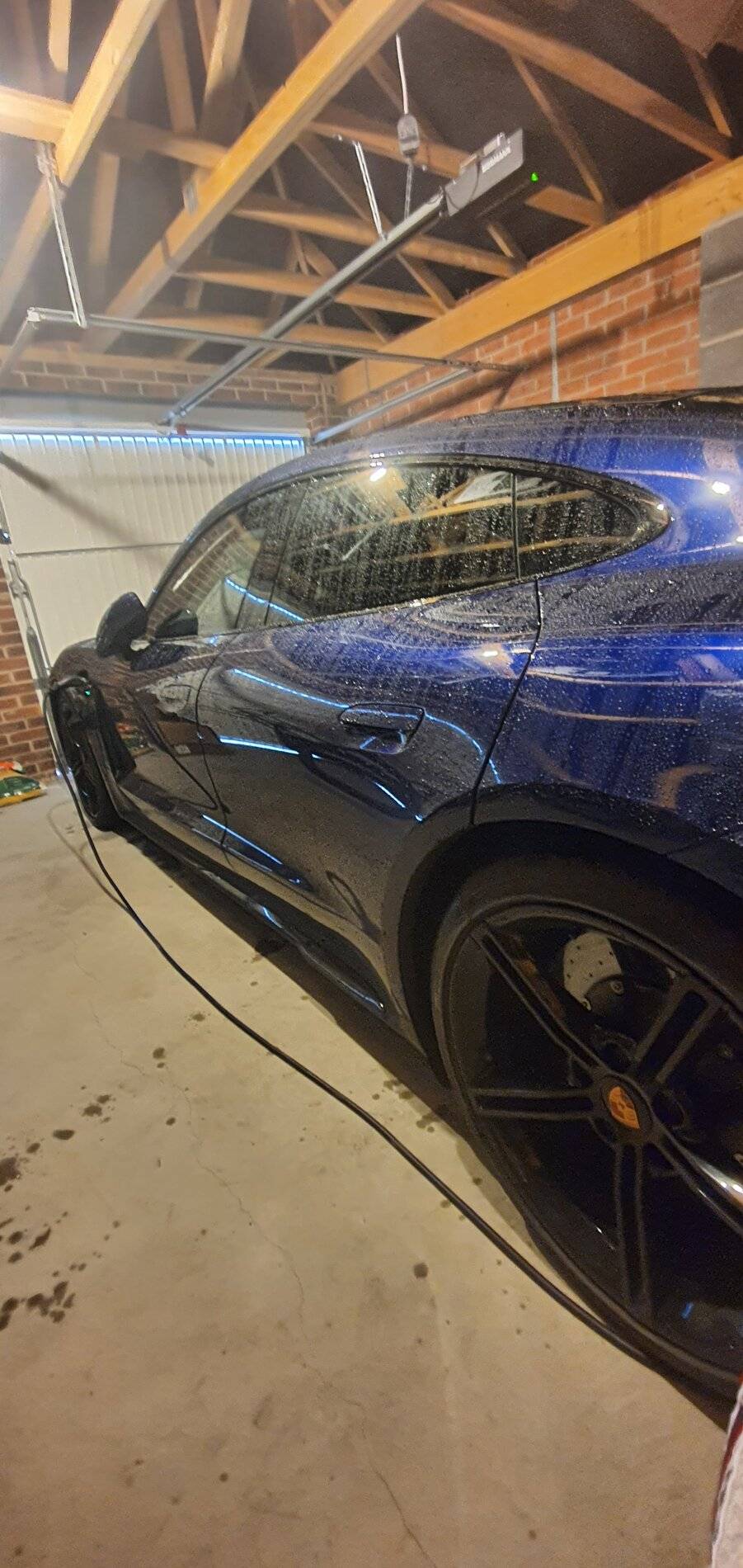 Porsche Taycan All black Mission E 21’s 20200708_120409
