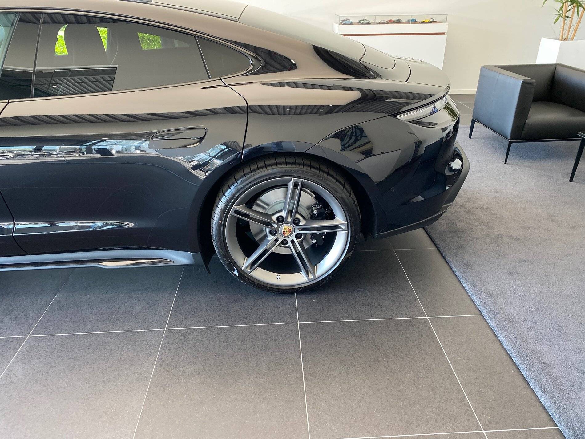 Porsche Taycan Just got my black Taycan 4S delivered IMG_3180